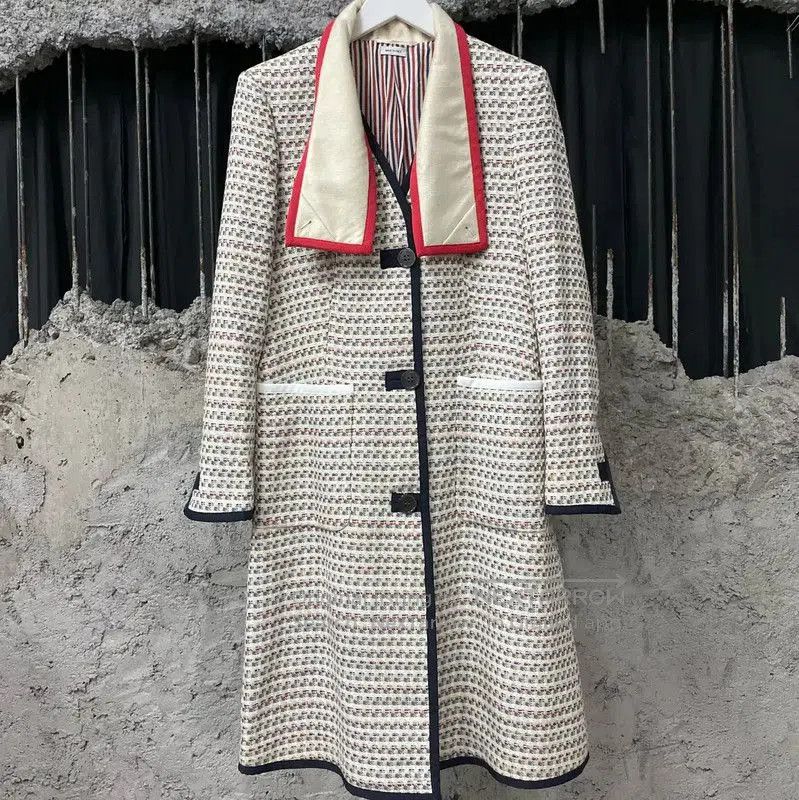 Thom Browne Thom Browne Color-block Long Coat for Women . Size XXS / US 00 / IT 34 - 1 Thumbnail