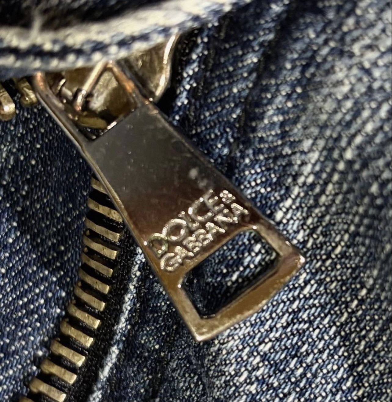 Dolce & Gabbana Dolce & Gabbana "14 Classic" Distressed Metal Logo Denim Size US 32 / EU 48 - 7 Thumbnail