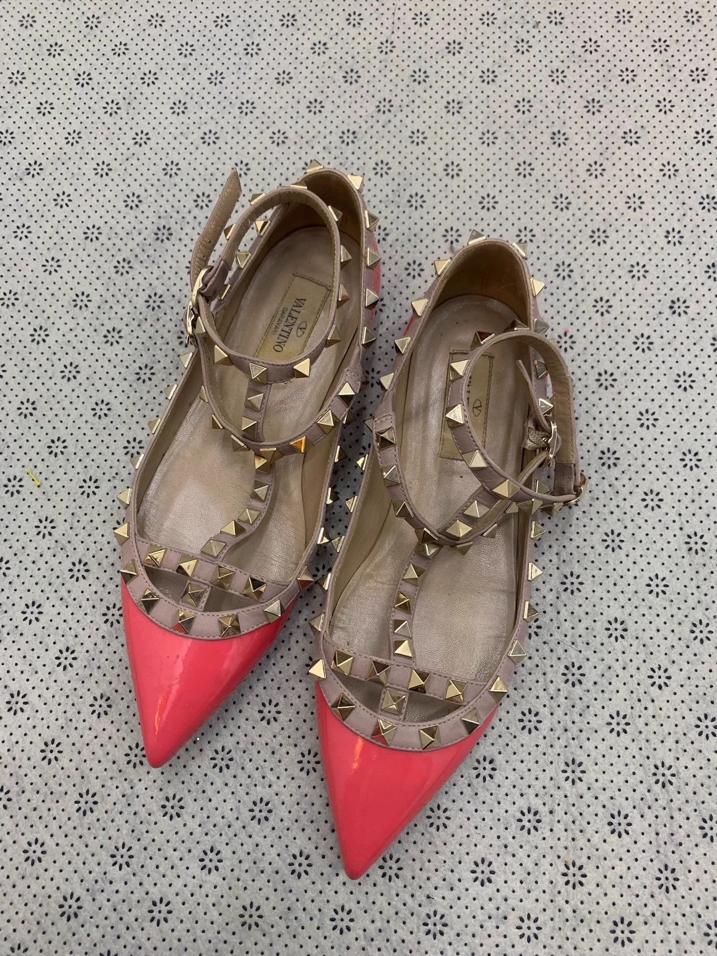 Valentino Valentino Pink Patent Leather Studded Flat 36 Size US 5 / IT 35 - 1 Thumbnail