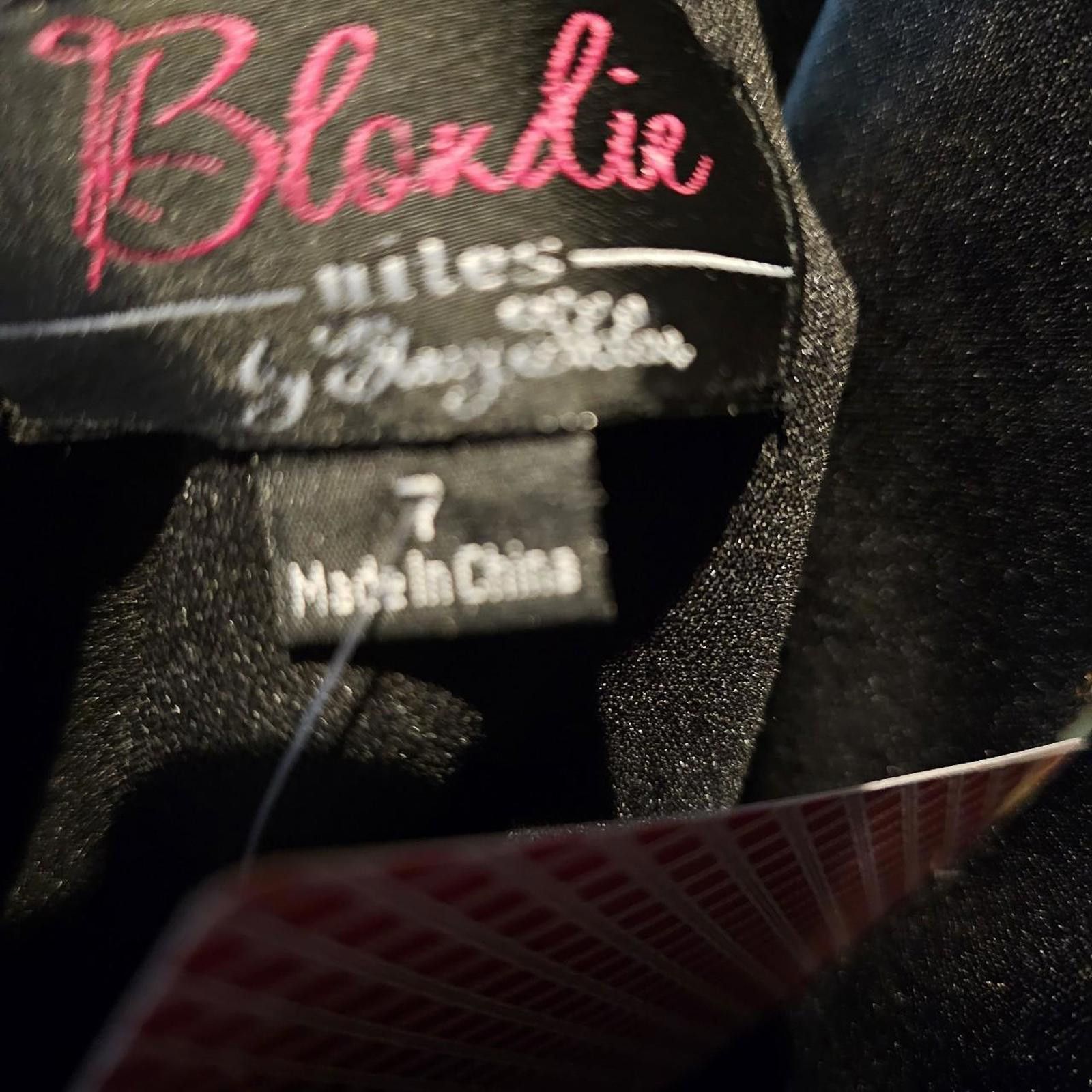 Designer Blondie Nites Women's Formal Dress with Bead Work Size M / US 6-8 / IT 42-44 - 6 Thumbnail