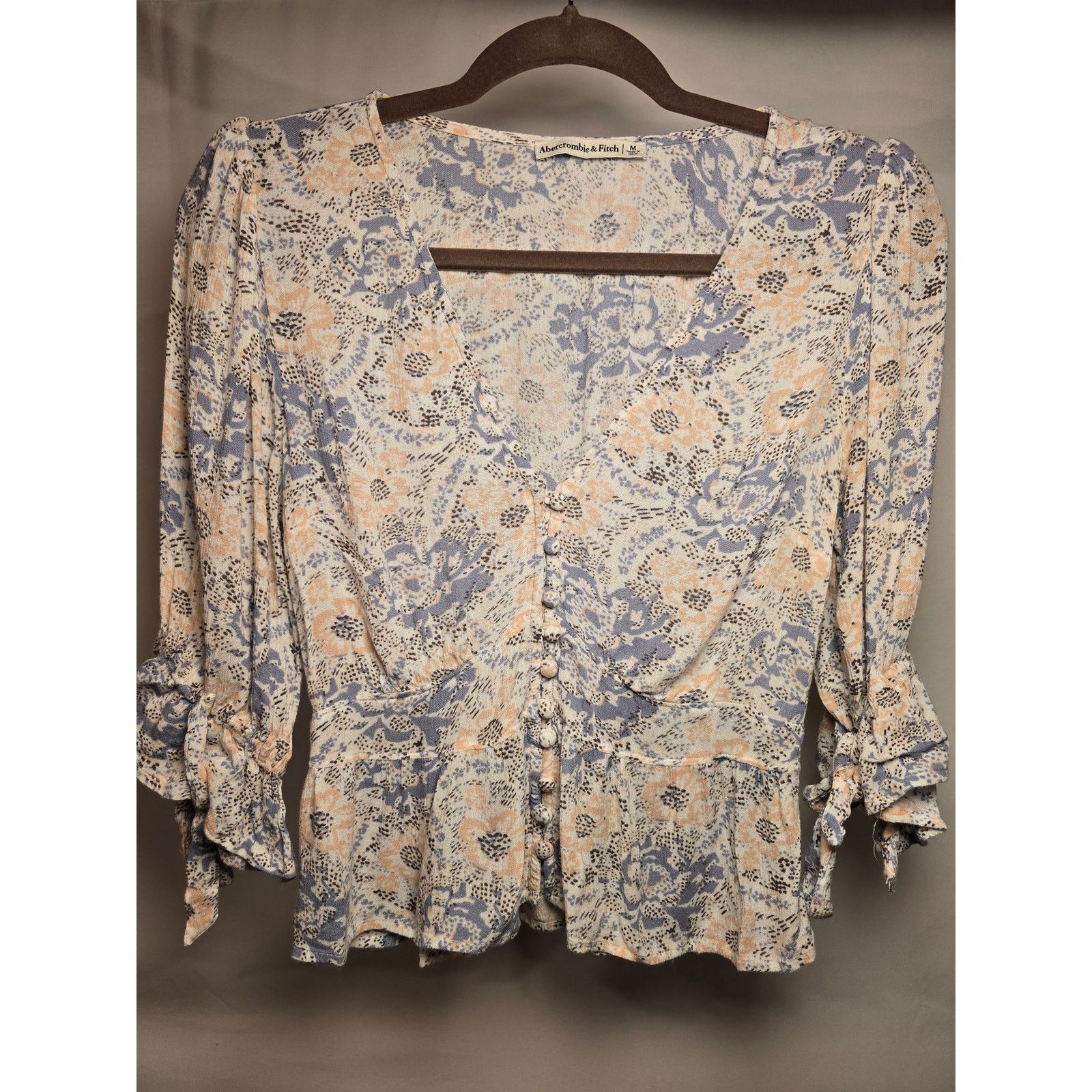 Abercrombie & Fitch Abercrombie & Fitch Floral Top Size M / US 6-8 / IT 42-44 - 1 Thumbnail