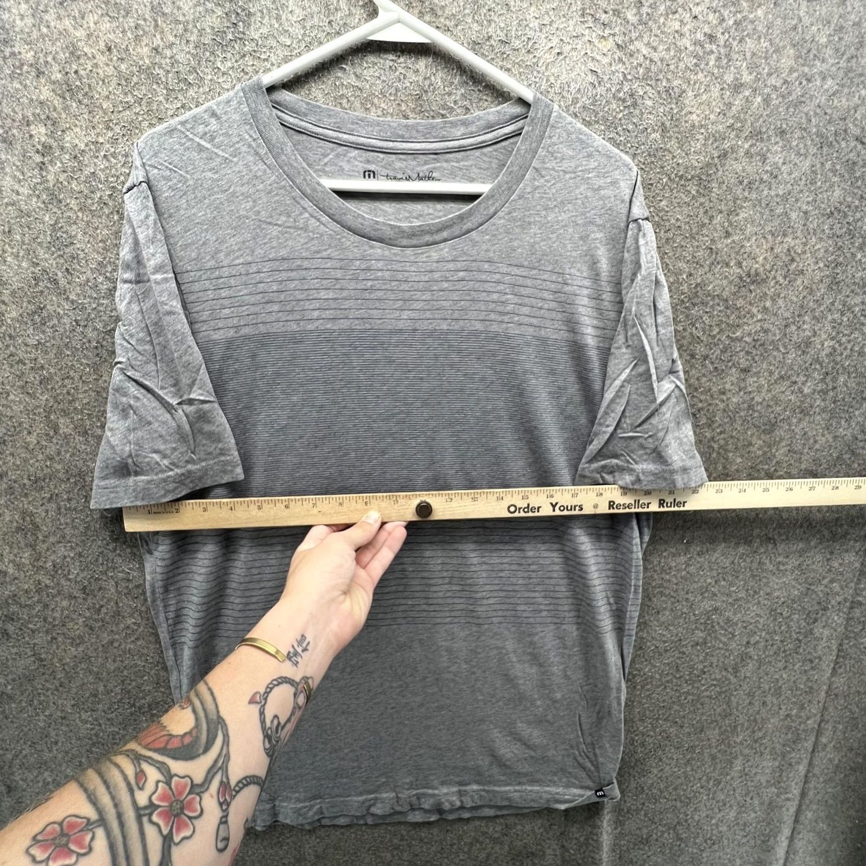 TravisMathew Travis Mathew Shirt Mens L Gray Striped Lightweight Crewneck Tee Casual Size US L / EU 52-54 / 3 - 4 Thumbnail