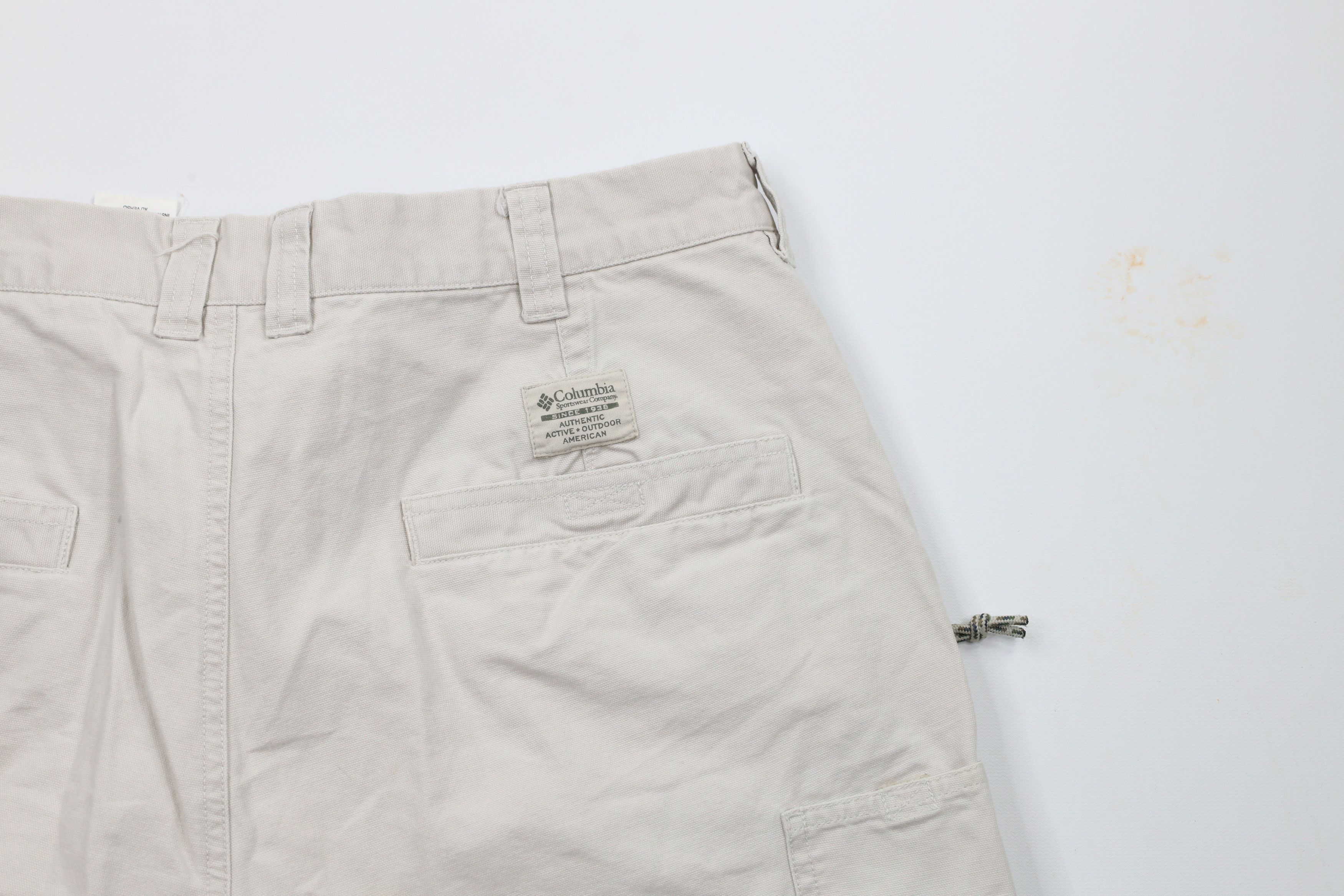 Columbia × Vintage Vintage Columbia Spell Out Above Knee Canvas Shorts Beige Size US 38 / EU 54 - 11 Thumbnail