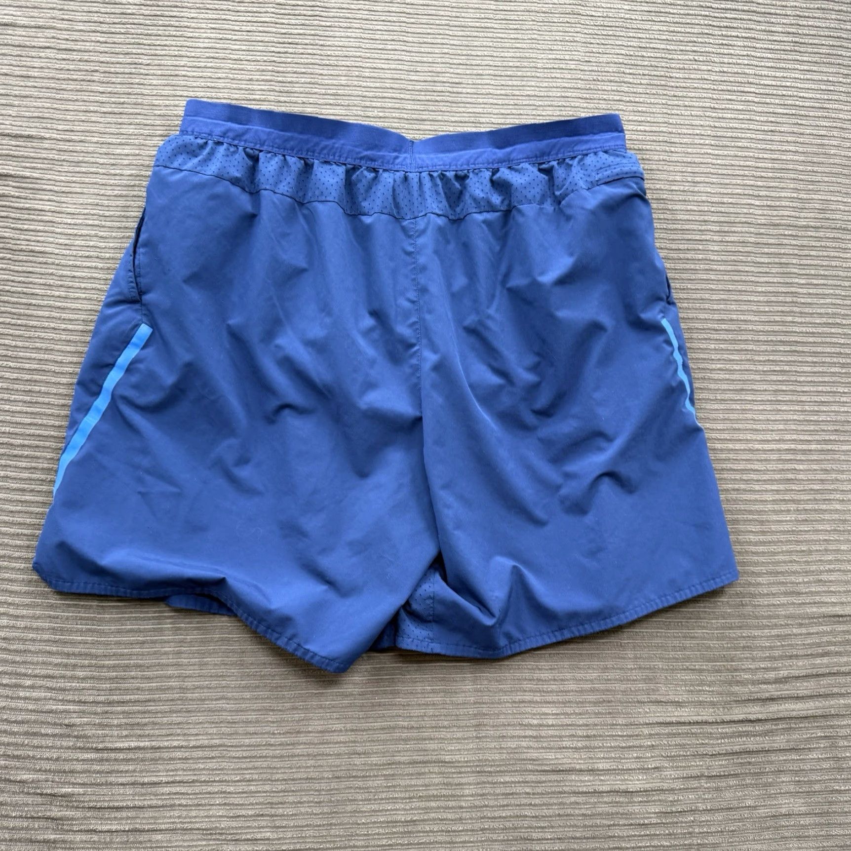 Nike Nike Challenger Running Shorts Men 2XL Blue Polyester Outdoors Gym Workout Size US 39 - 2 Thumbnail