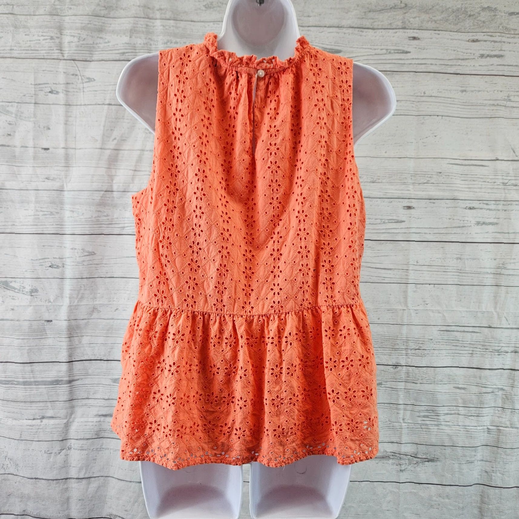 Loft VINTAGE Ann Taylor LOFT Womens Eyelet Top Sz Medium Orange Sleeveless Cotton Size M / US 6-8 / IT 42-44 - 4 Thumbnail