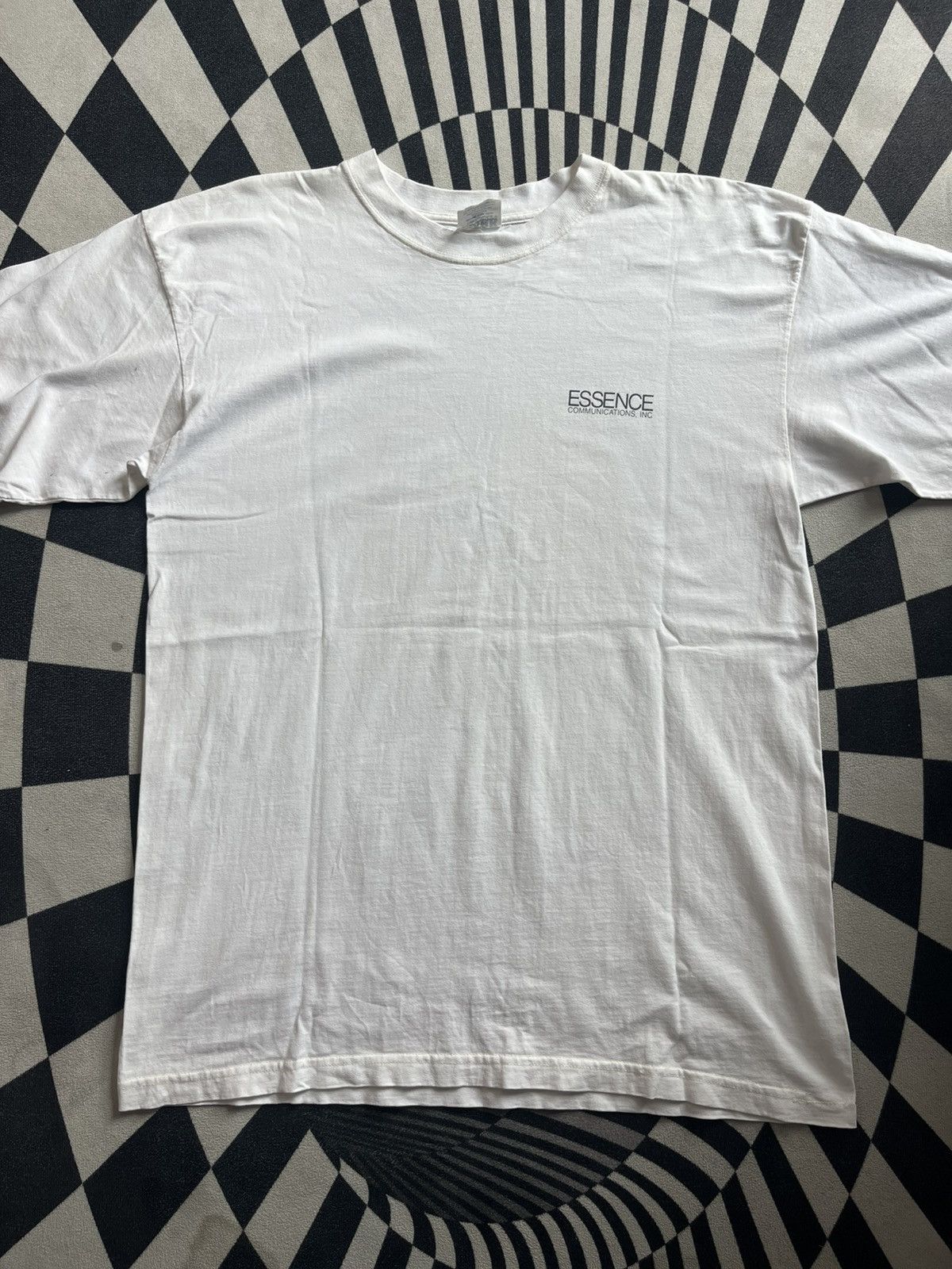 Arts & Science Vintage ESSENCE Communications INC promo 90’s Tshirt Size US XL / EU 56 / 4 - 4 Thumbnail
