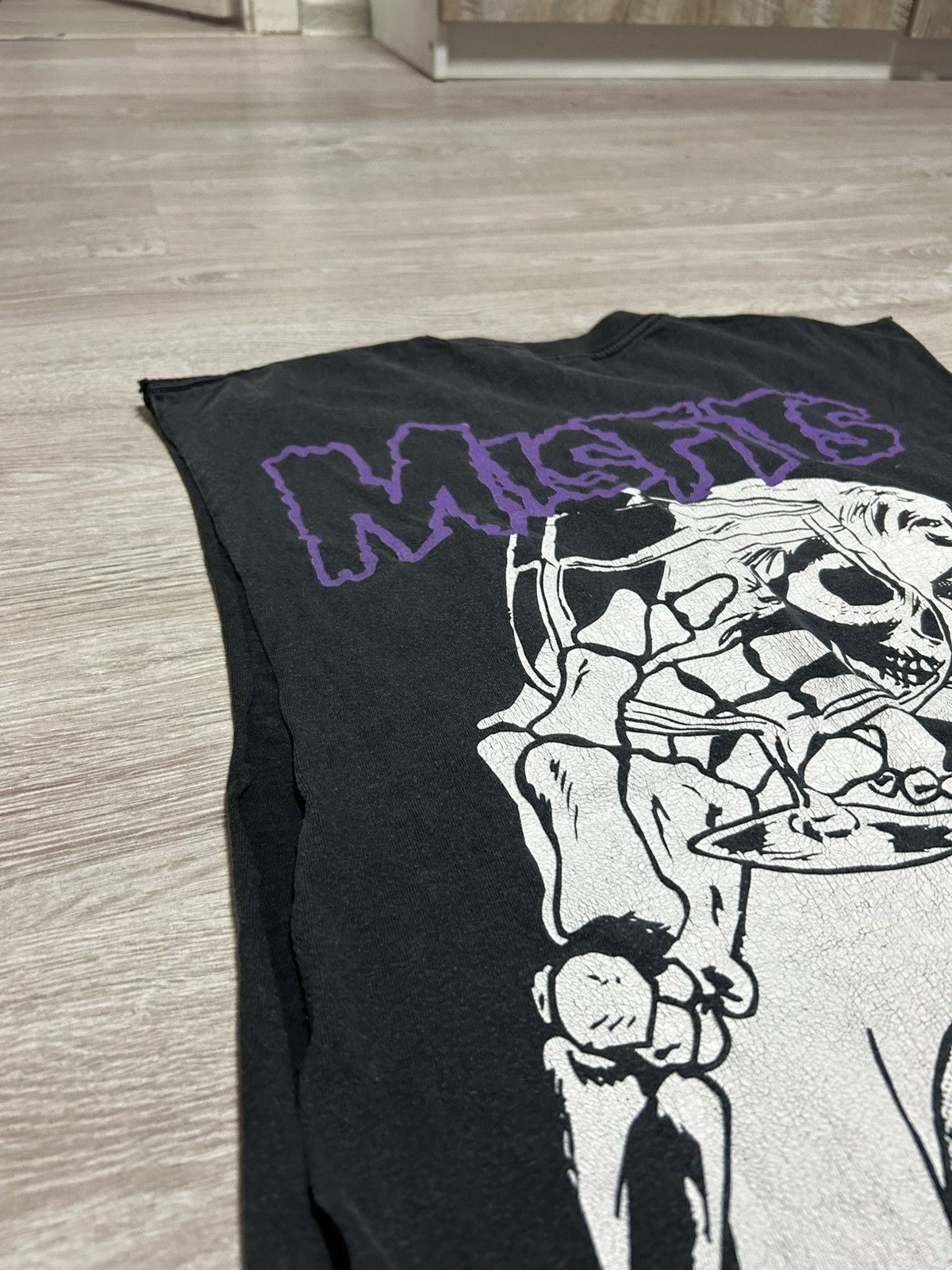 Vintage Misfits “Die Die My Darling” Original Vintage 2001 Size L Size US L / EU 52-54 / 3 - 4 Thumbnail