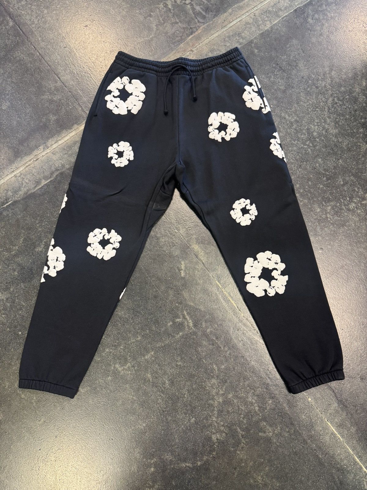 DENIM TEARS Denim Tears Sweatpants Size US 38 / EU 54 - 1 Thumbnail