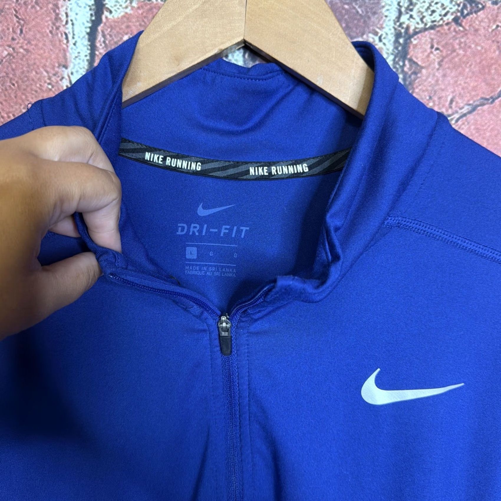 Nike Nike Shirt Mens Large Running Element Dri-fit 1/4 Zip Long Sleeve Blue Size US L / EU 52-54 / 3 - 2 Thumbnail