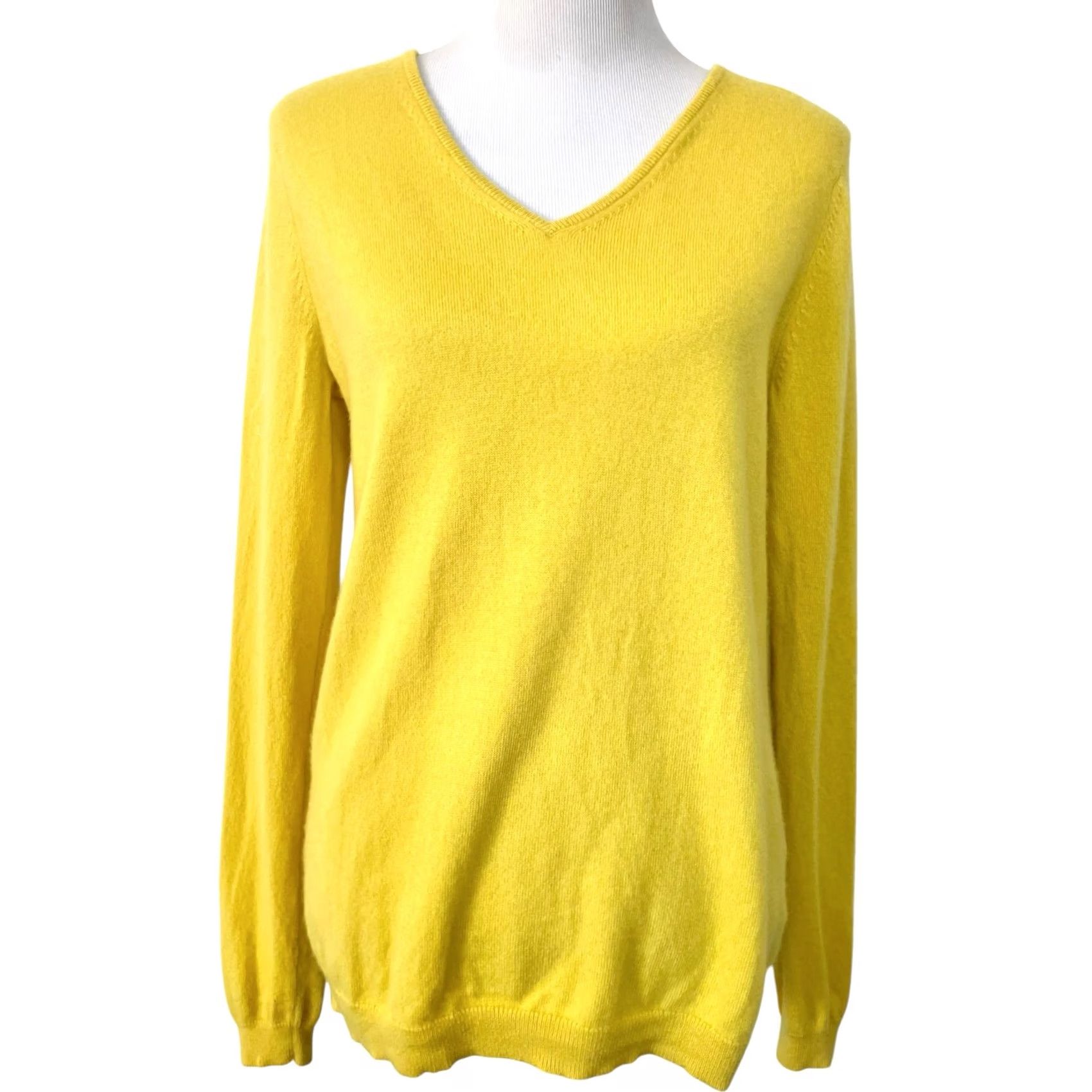 Uniqlo Uniqlo Sweater Women Cashmere V-Neck Yellow Long Sleeve Pullover Sz Large L Womens Pullover, 100% Cashmere, Solid, Regular Fit Size L / US 10 / IT 46 - 2 Thumbnail