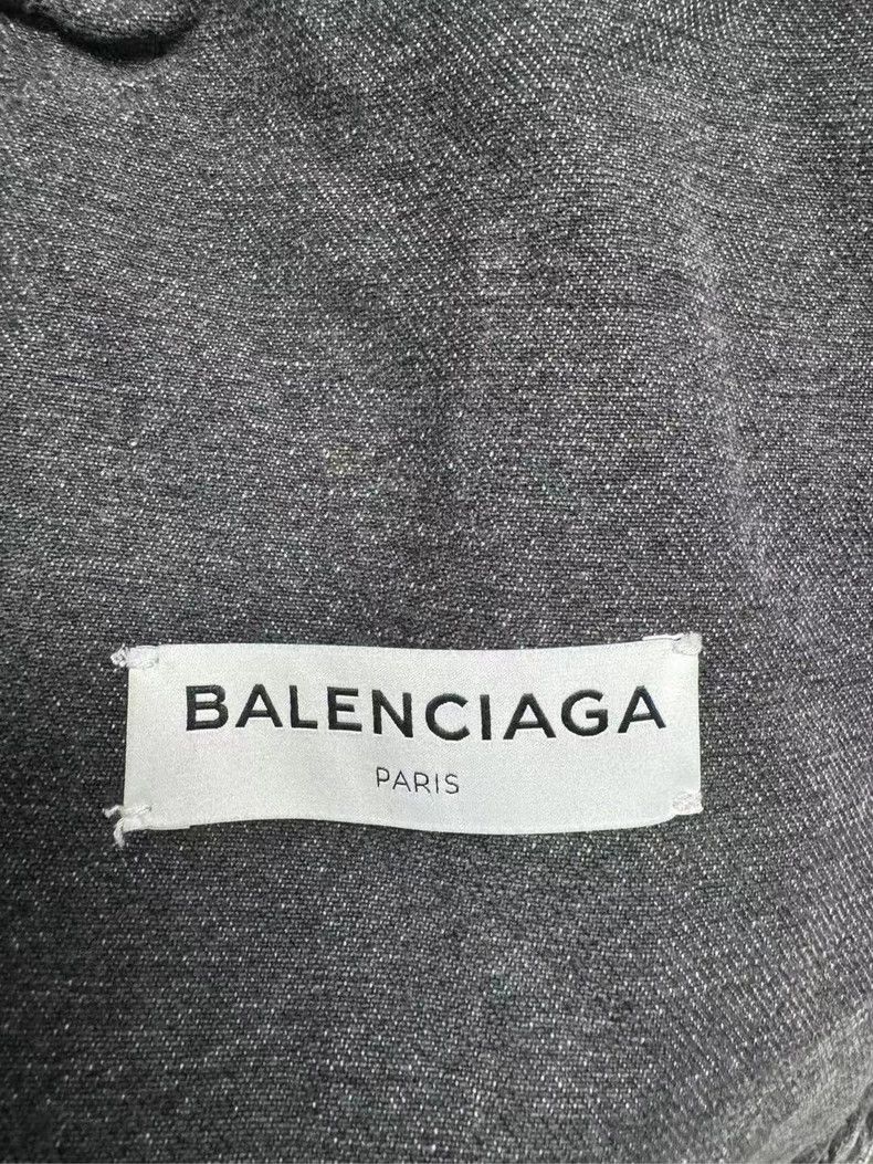 Balenciaga Balenciaga logo on the back of the denim jacket-2506 Size US S / EU 44-46 / 1 - 4 Thumbnail