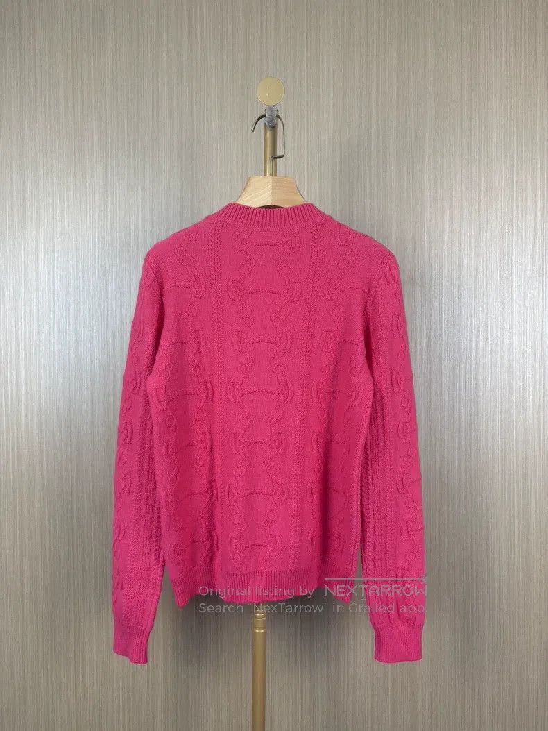 Hermes Hermes Rose Red Chain Embroidery Cashmere Sweater Size XS / US 0-2 / IT 36-38 - 2 Thumbnail