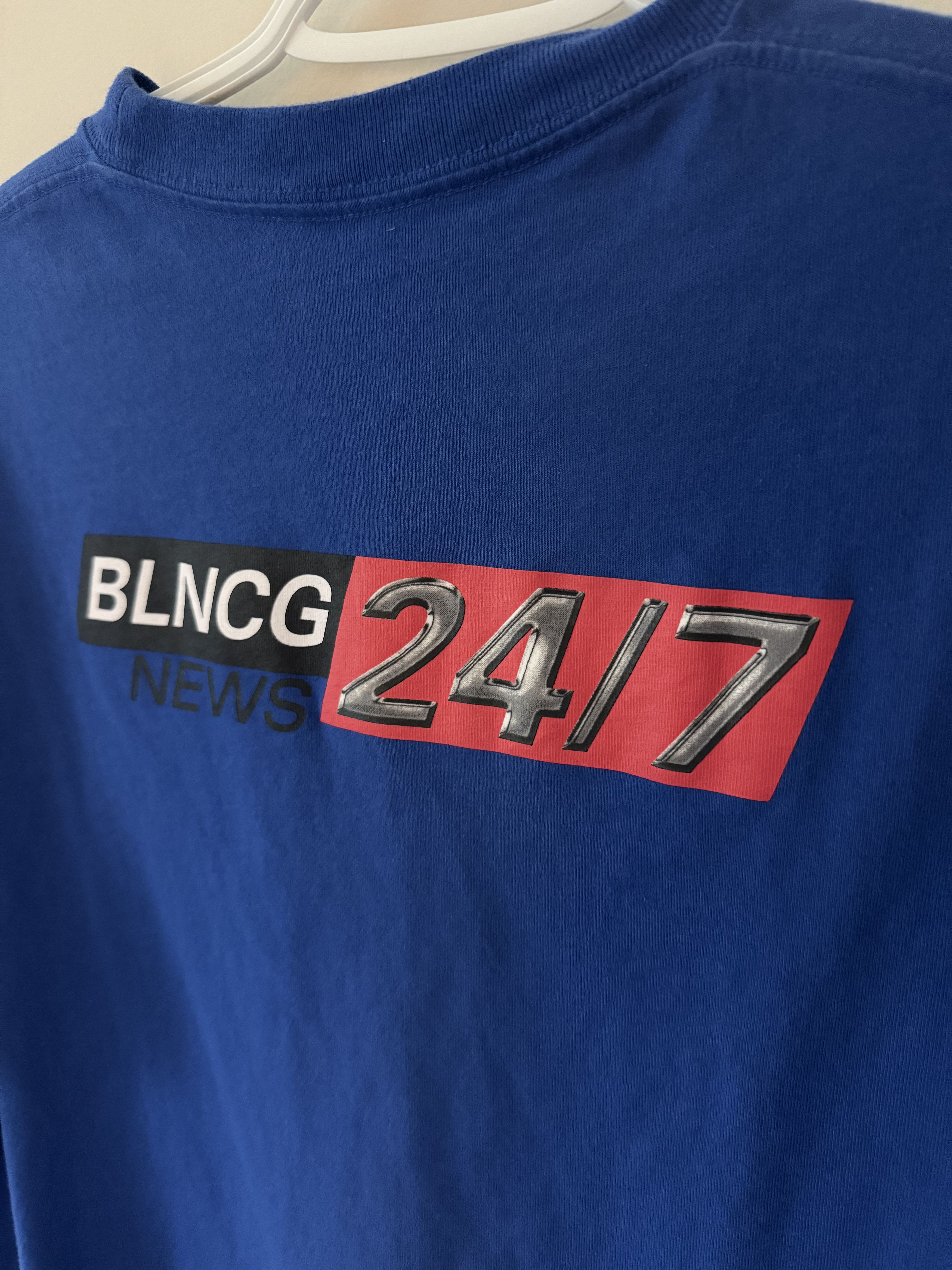 Balenciaga Balenciaga BLNCG News 24/7 T-Shirt Size US S / EU 44-46 / 1 - 9 Thumbnail