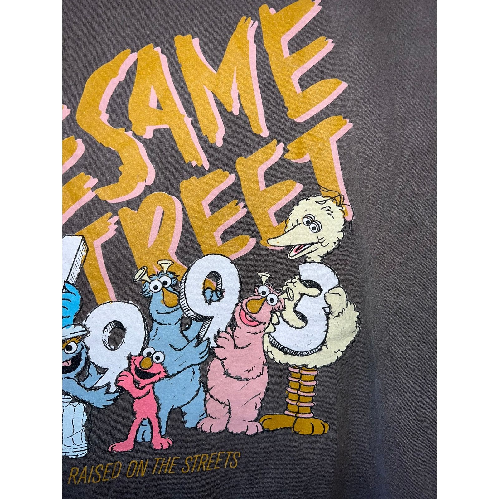 City Streets Sesame Street Raised On The Streets Shirt Gray Tee M Medium Size US M / EU 48-50 / 2 - 4 Thumbnail