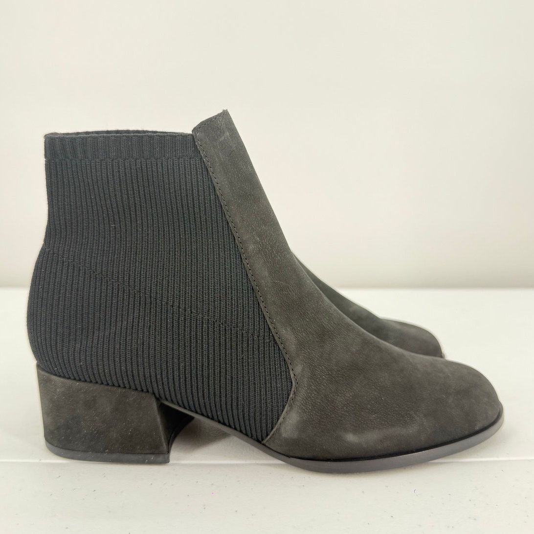 Eileen Fisher NEW Eileen Fisher Women's Black/Smoke Aesop Knit Bootie Size US 6 / IT 36 - 4 Thumbnail