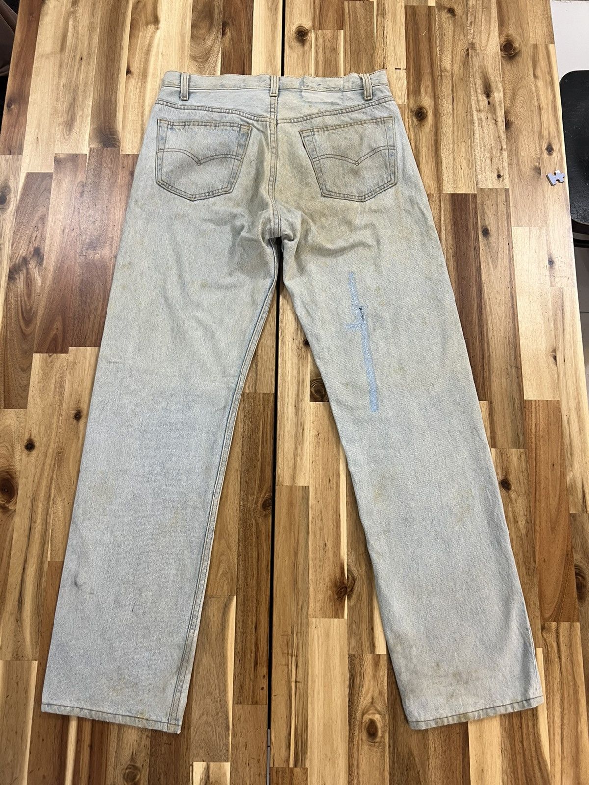 Vintage Vintage 90’s Trashed Levis 501 Non Selvedge Button 501 Denim Size US 32 / EU 48 - 14 Thumbnail