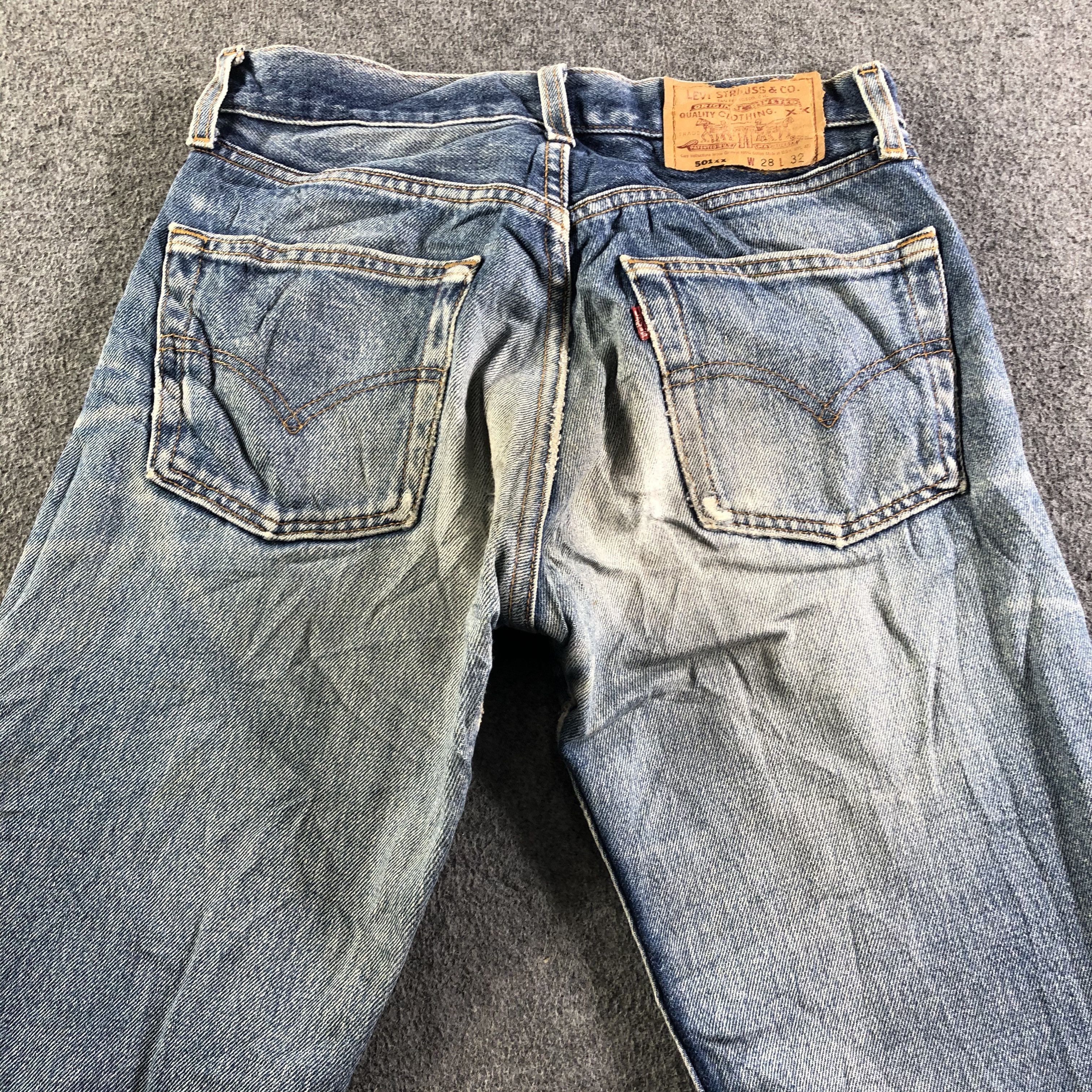Levi's 90s Vintage Blue Wash Levis 501 Jeans-J3949 Size US 28 / EU 44 - 4 Thumbnail