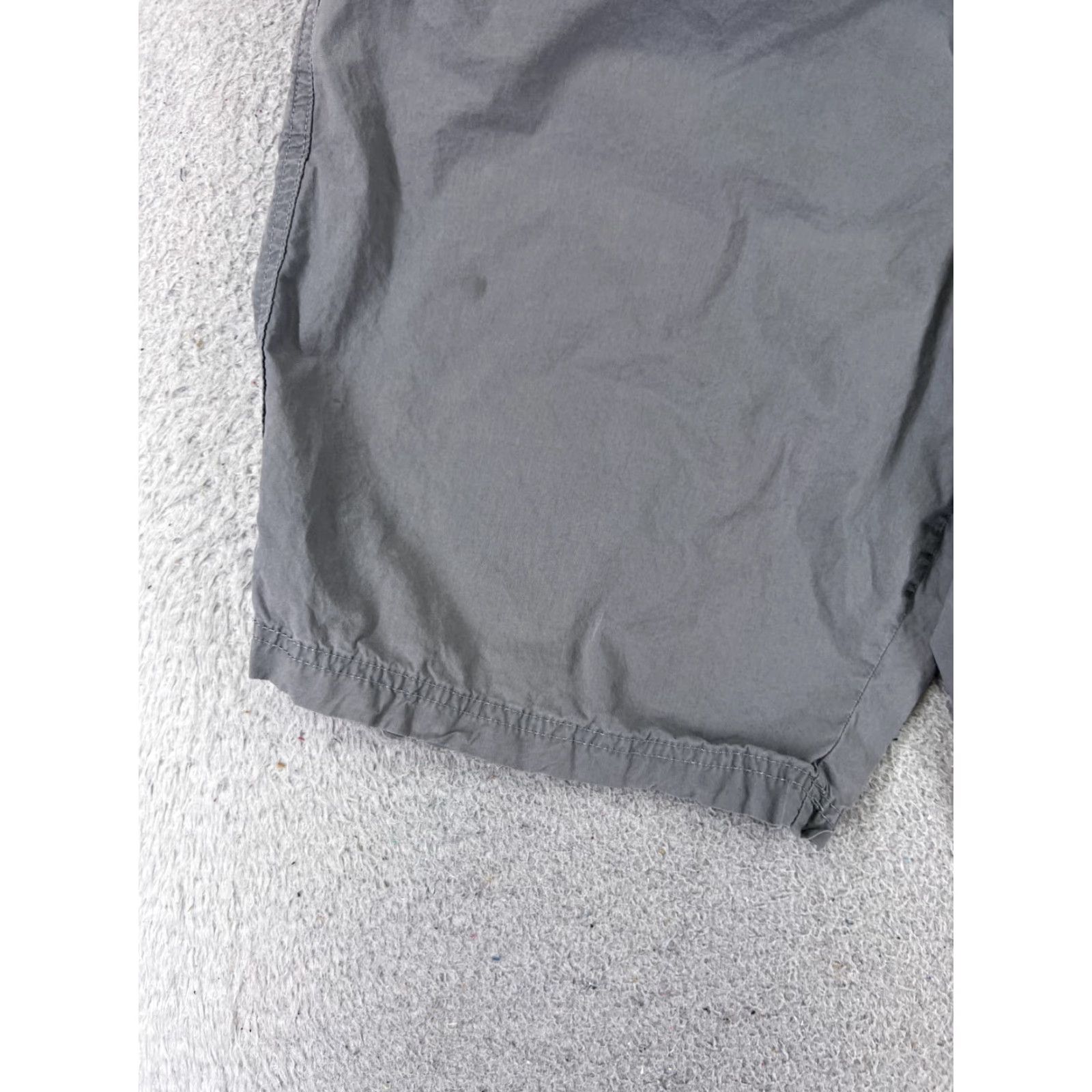 Vintage Columbia Men's Shorts Cargo 36 Gray Cotton Canvas Hike Camp 36x9 Regular Inseam 9" Adult Mens Gray Outdoors Fish Theme Vintage No? (Note: remove N/A) Size US 36 / EU 52 - 3 Thumbnail