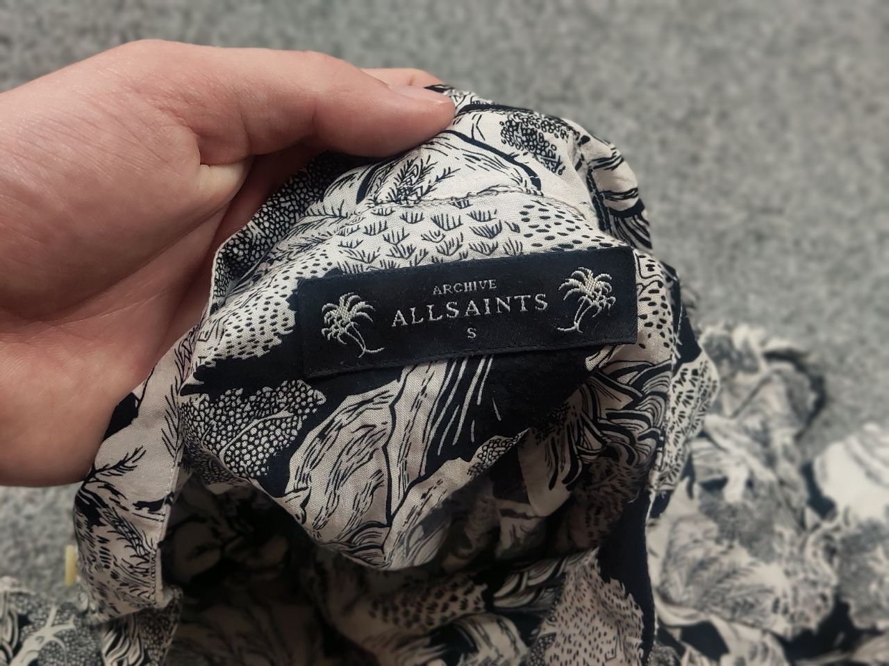 Allsaints Allsaints archive Mauna Japanese Viscose collar Button Shirt Size US S / EU 44-46 / 1 - 9 Thumbnail