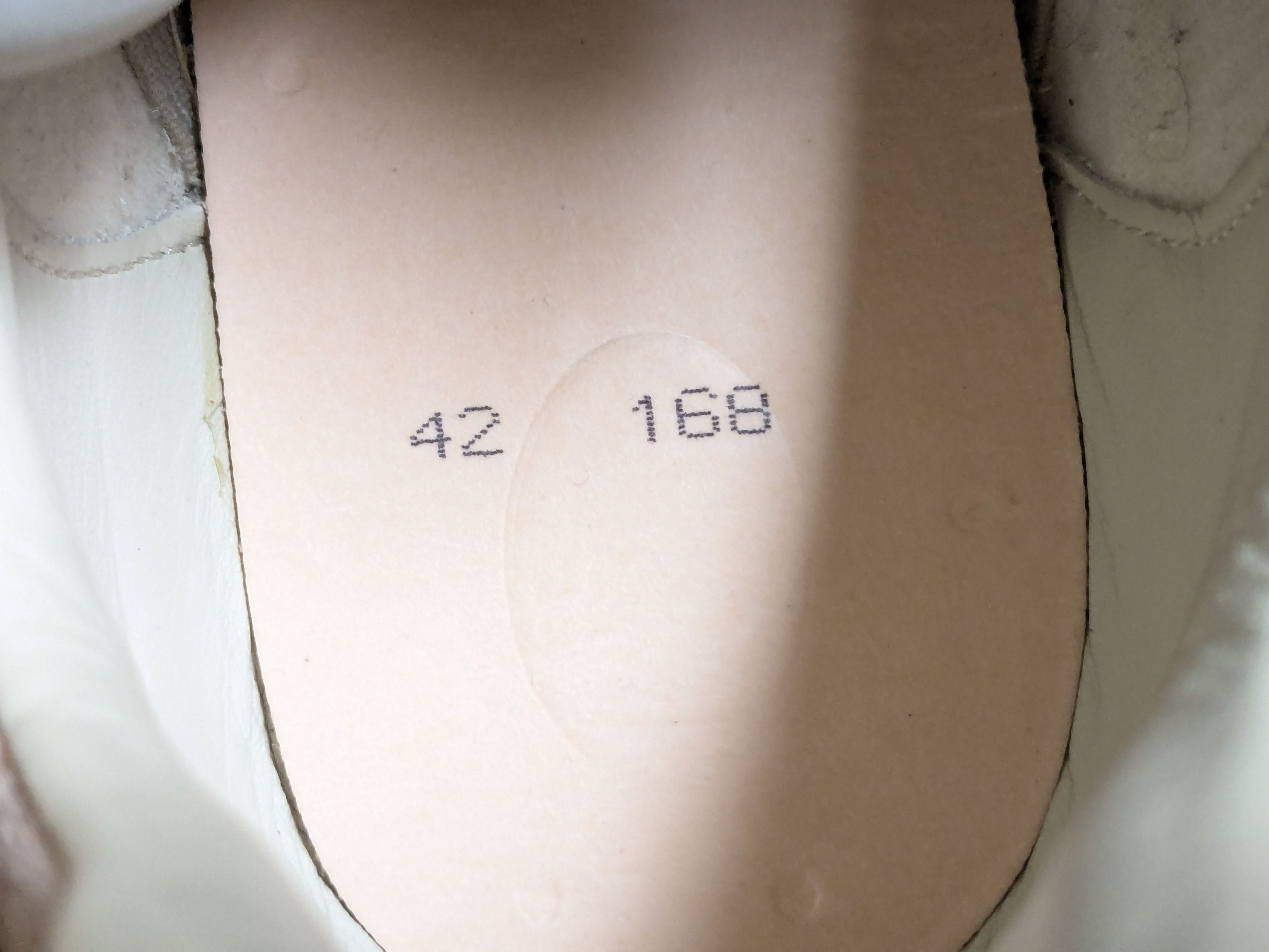 Maison Margiela Maison Margiela Replica GAT Pink 9 42 Low Tops Gum Size US 9 / EU 42 - 8 Thumbnail
