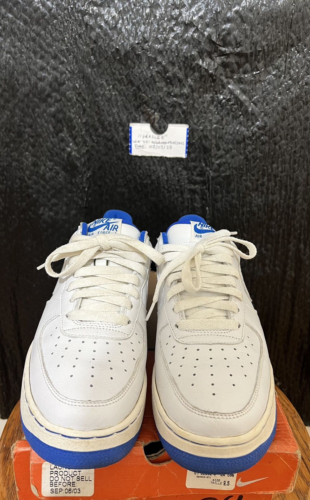 Nike 24hr FLASH SALE* Air Force 1 “2002” VERY RARE OG Size US 9 / EU 42 - 3 Thumbnail