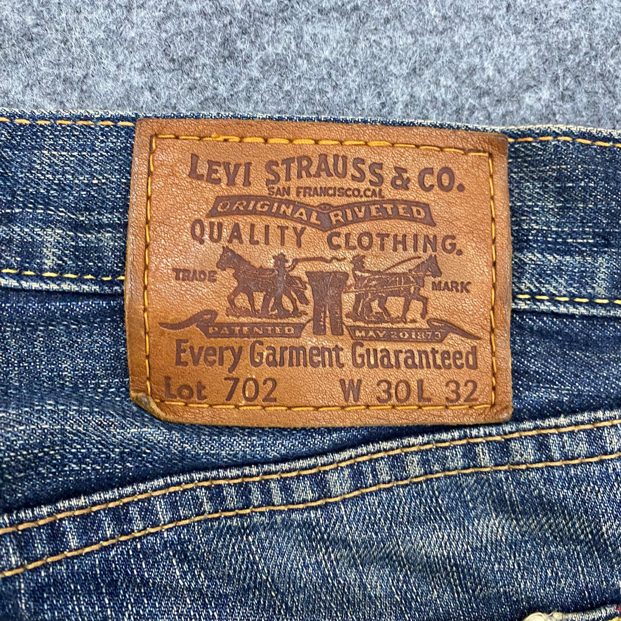 Levi's Vintage Levis 702 Distressed Denim Kurt Cobain Style Size US 30 / EU 46 - 14 Thumbnail