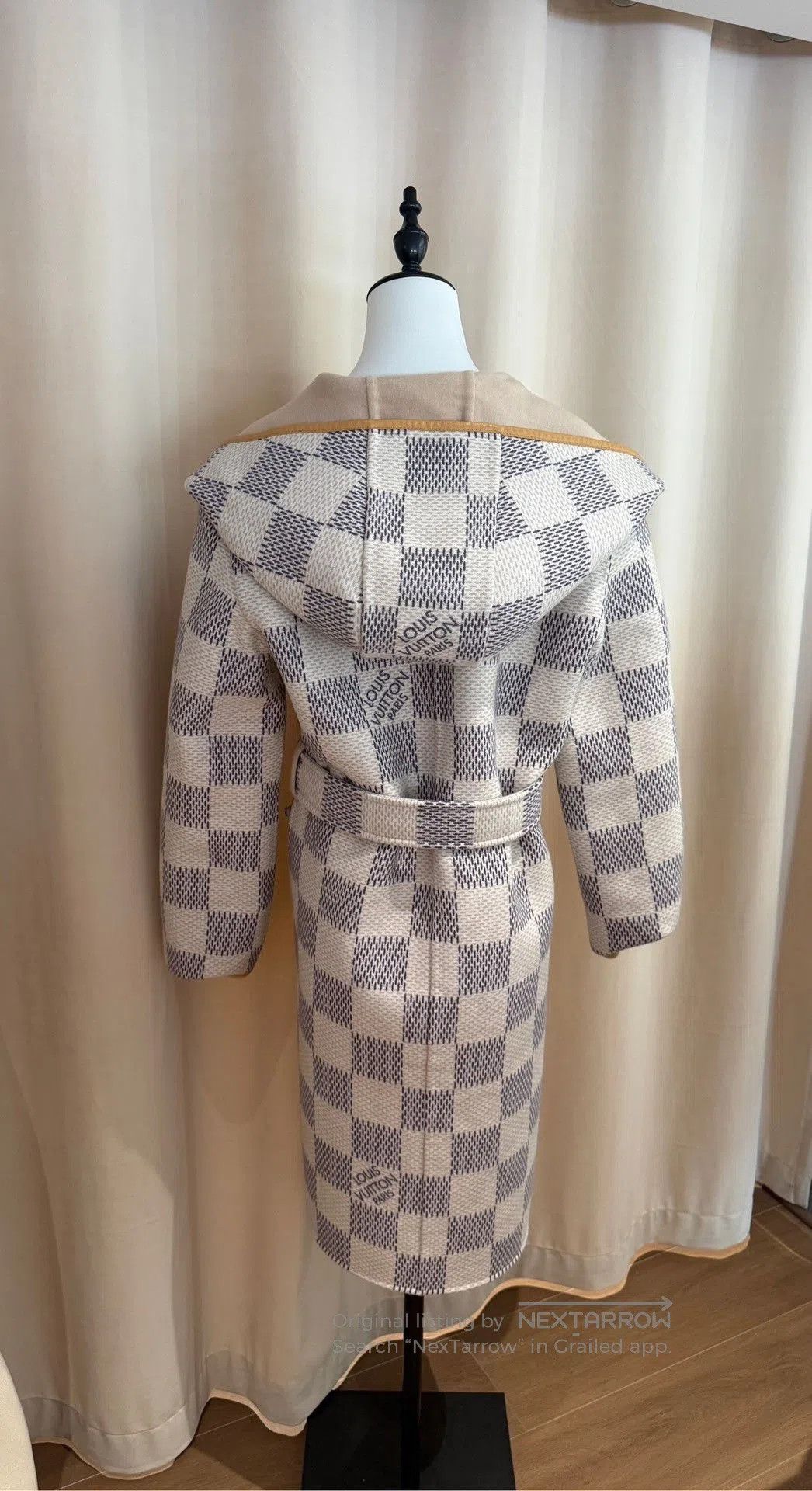Louis Vuitton LV Damier Reversible Wool Coat. Size M / US 6-8 / IT 42-44 - 4 Thumbnail