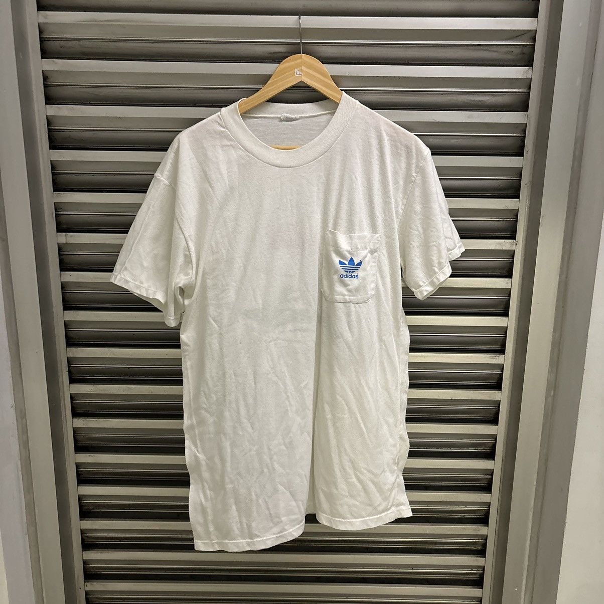 Adidas × Disney × Vintage Rare Vintage 80s 1986 Adidas x Disney One Pocket T-Shirt Size US L / EU 52-54 / 3 - 2 Thumbnail