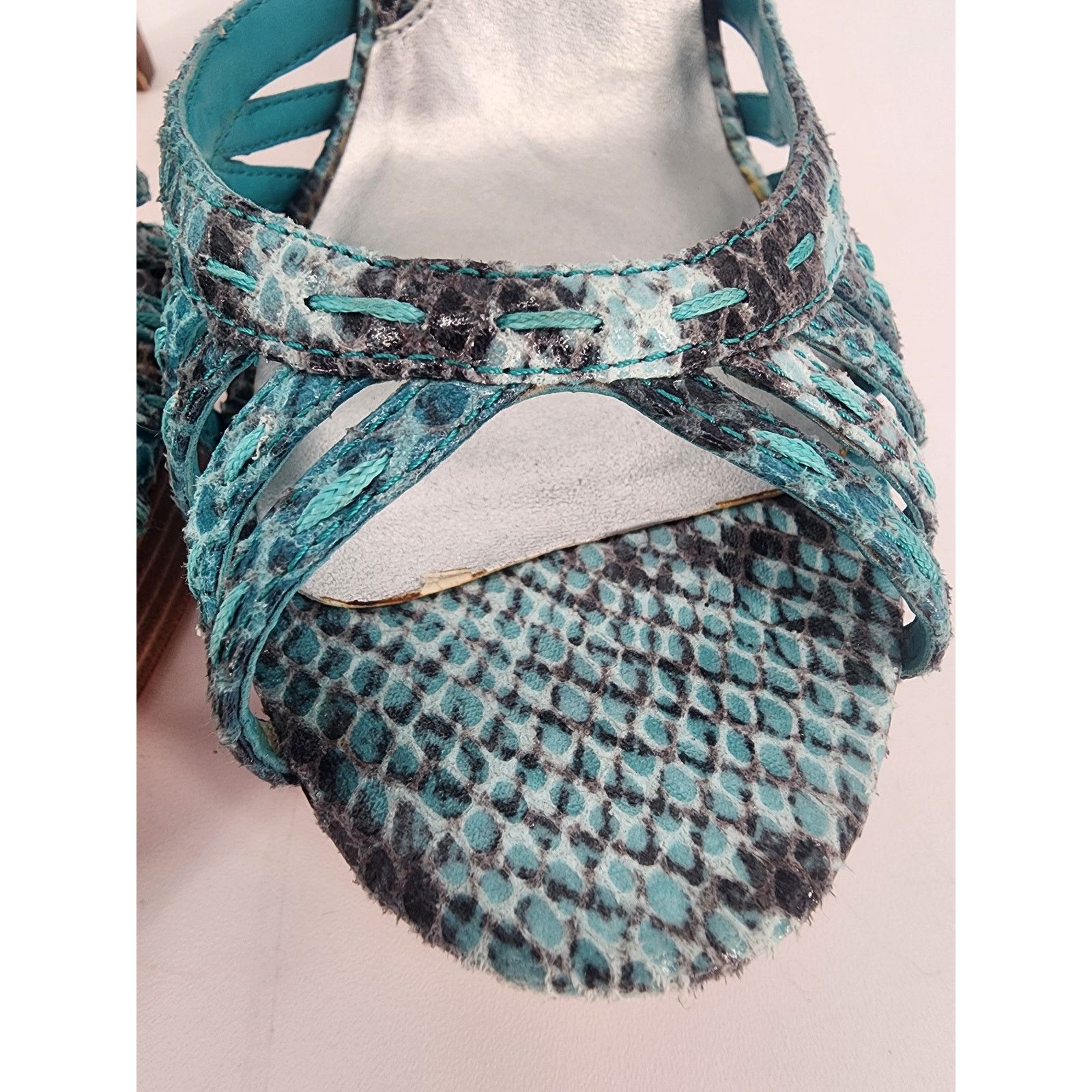 White House Black Market White House Black Market Teal Snakeskin Sandal Women's Sz 10 Size US 10 / IT 40 - 14 Thumbnail