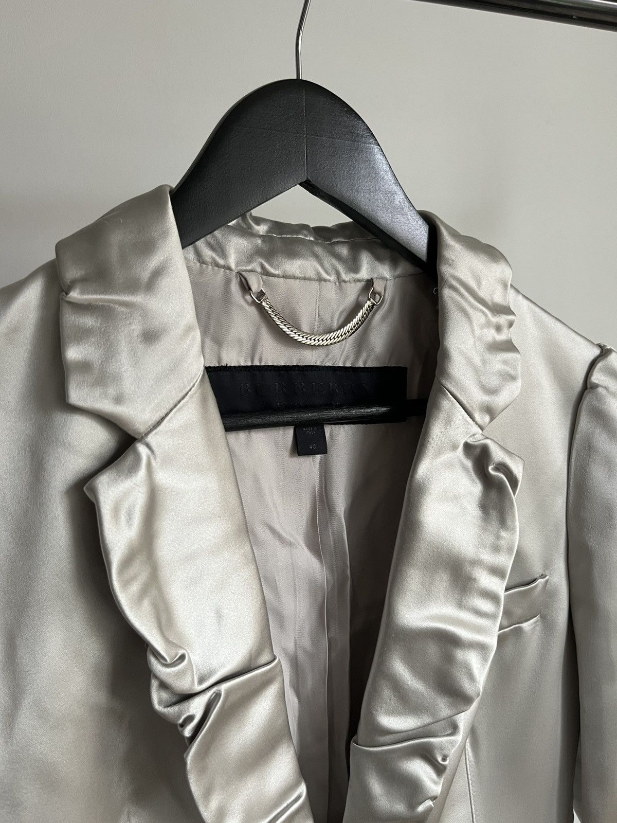 Burberry Burberry Prorsum 2010 lookbook silver satin blazer jacket Size M / US 6-8 / IT 42-44 - 5 Thumbnail