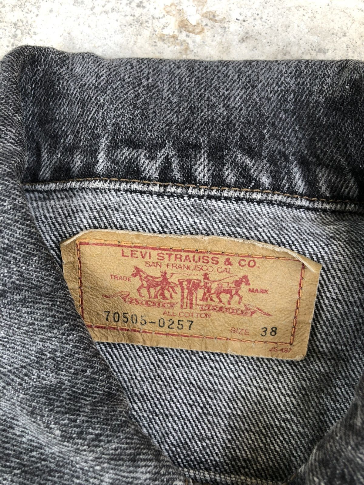 Levi's Vintage 90s Levis Denim Jacket Distressed Denim Size US M / EU 48-50 / 2 - 21 Thumbnail