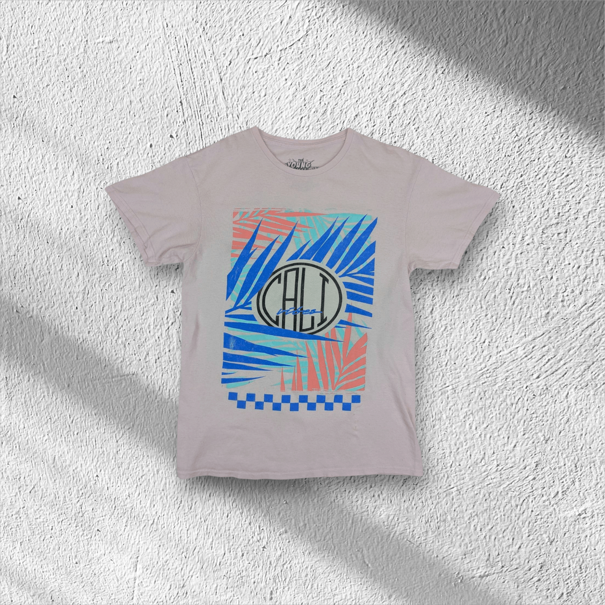 Band Tees THE YOUNG & WILD Cali Vibes Ska Reggae Festival Music Tee Size US M / EU 48-50 / 2 - 1 Thumbnail