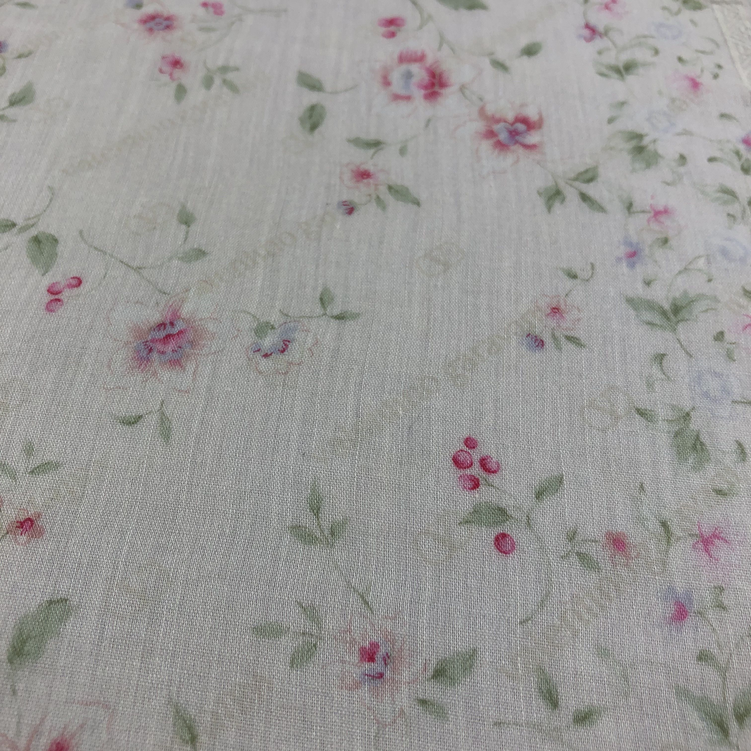 Vintage VaLENTino GarAVAni Handkerchief Neckerchief Bandana H2026 Size ONE SIZE - 5 Thumbnail