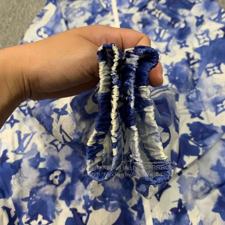 Louis Vuitton Louis Vuitton Blue ink full print assault jacket Size US M / EU 48-50 / 2 - 9 Thumbnail