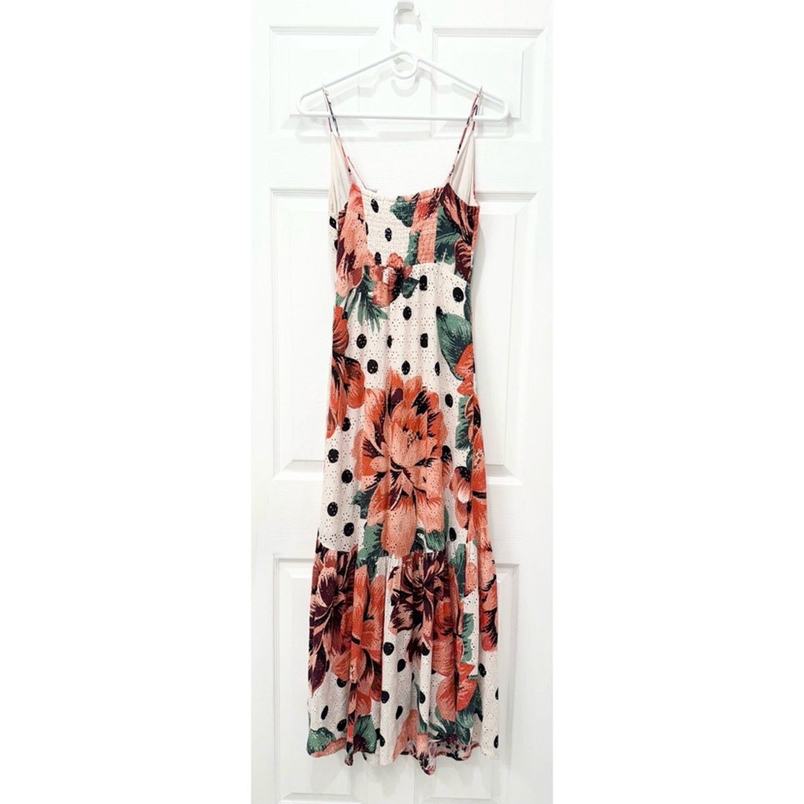 Farm Rio Anthropologie Farm Rio Riviera Eyelet Maxi Dress Size XS / US 0-2 / IT 36-38 - 2 Thumbnail