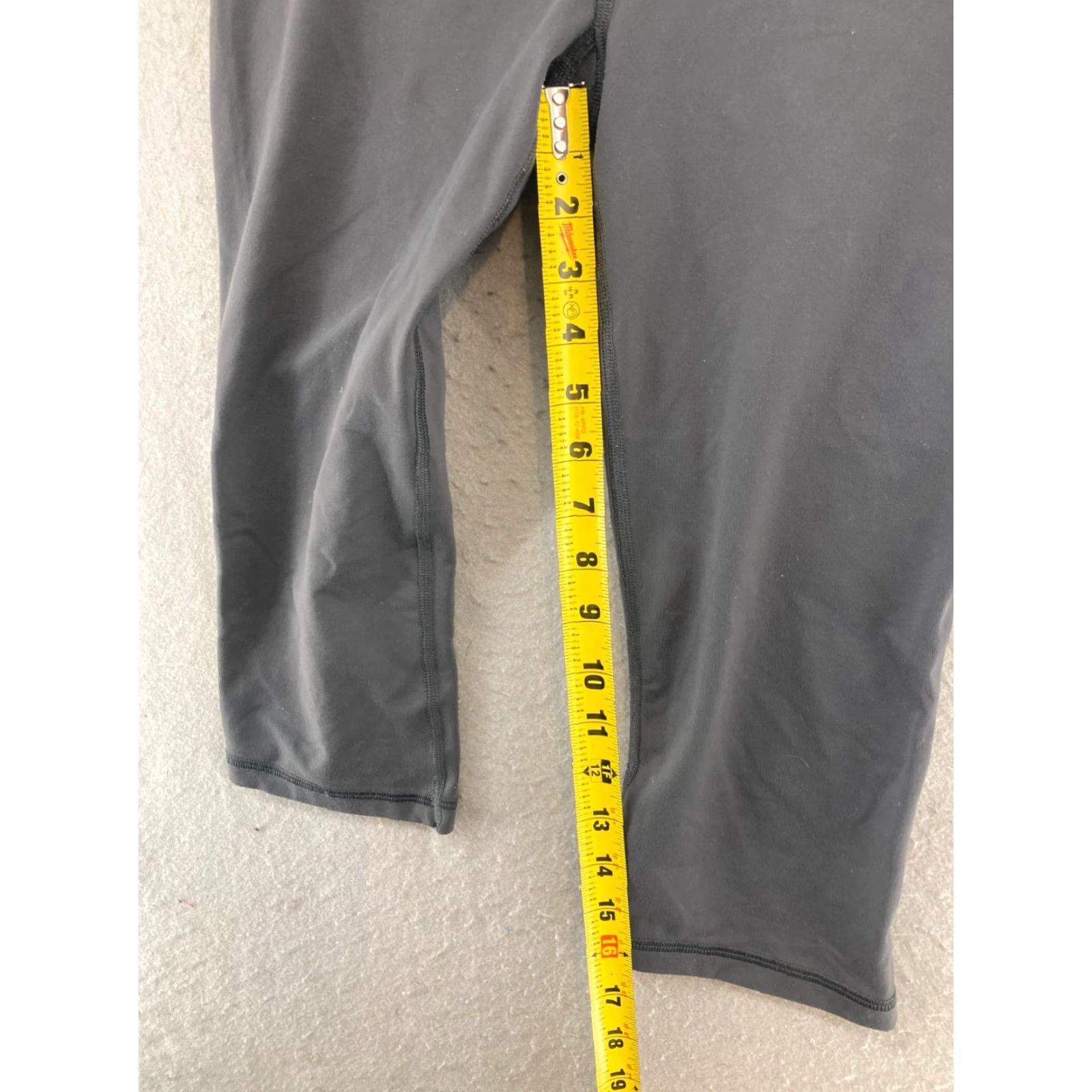 Victoria's Secret VSX Yoga Pants Womens Small Crop Black Nike? Size 28" / US 6 / IT 42 - 5 Thumbnail