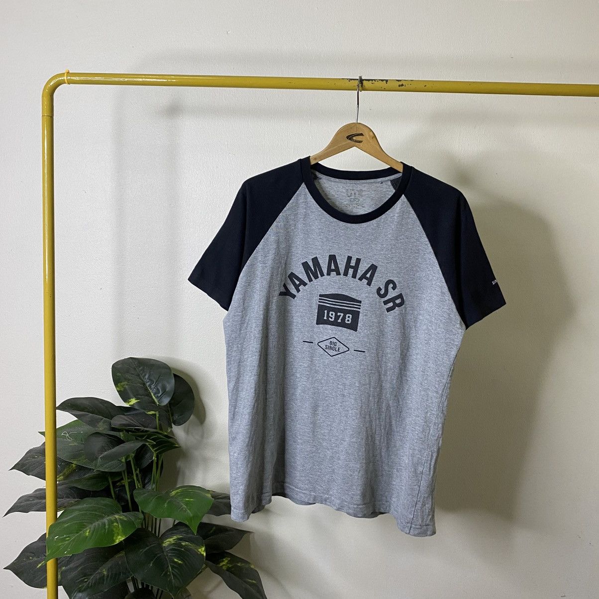 Yamaha Uniqlo UT x Yamaha SR Collaboration Raglan T Shirt Size US L / EU 52-54 / 3 - 6 Thumbnail