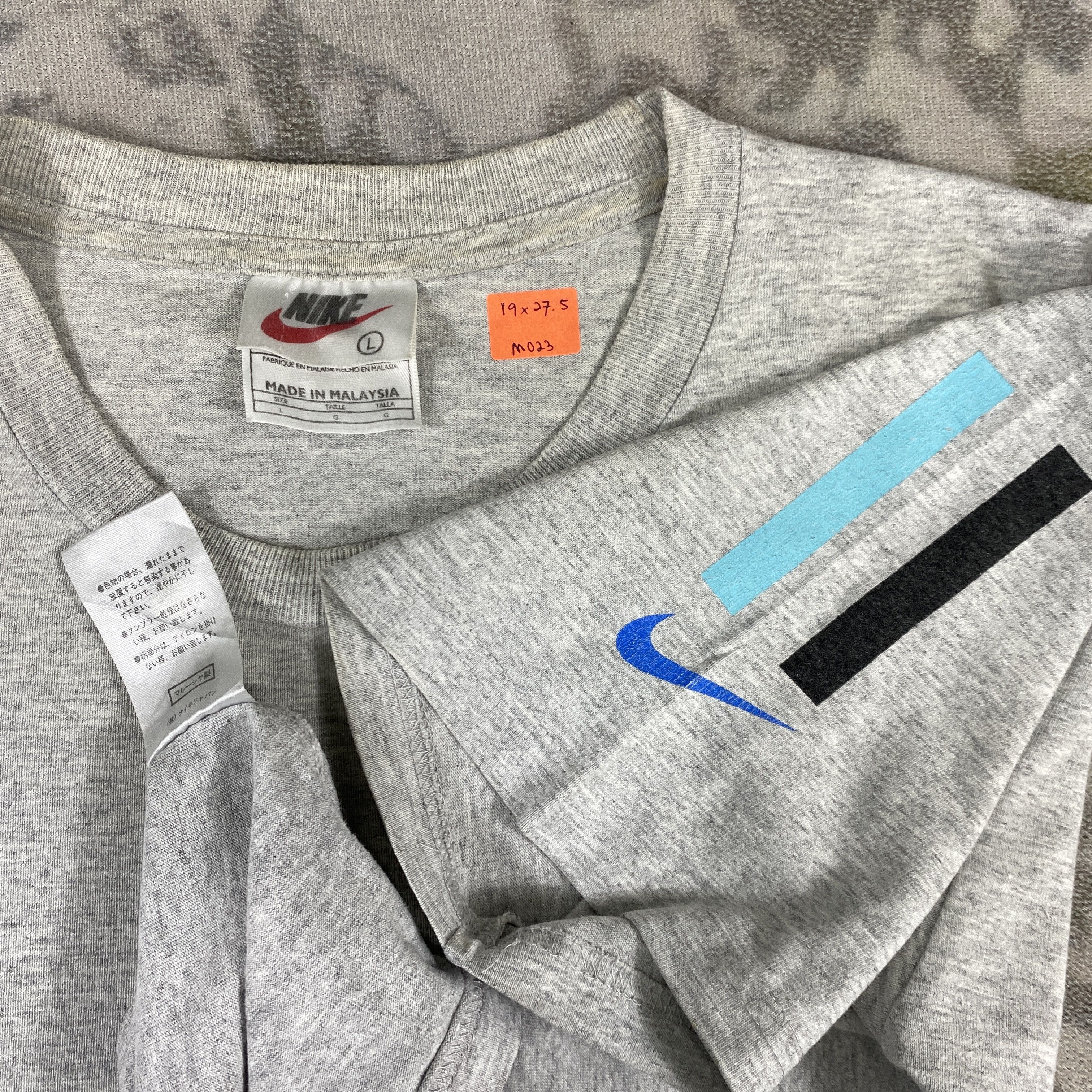 Nike Vintage 90s Nike Tshirt - M023 Size US S / EU 44-46 / 1 - 3 Thumbnail