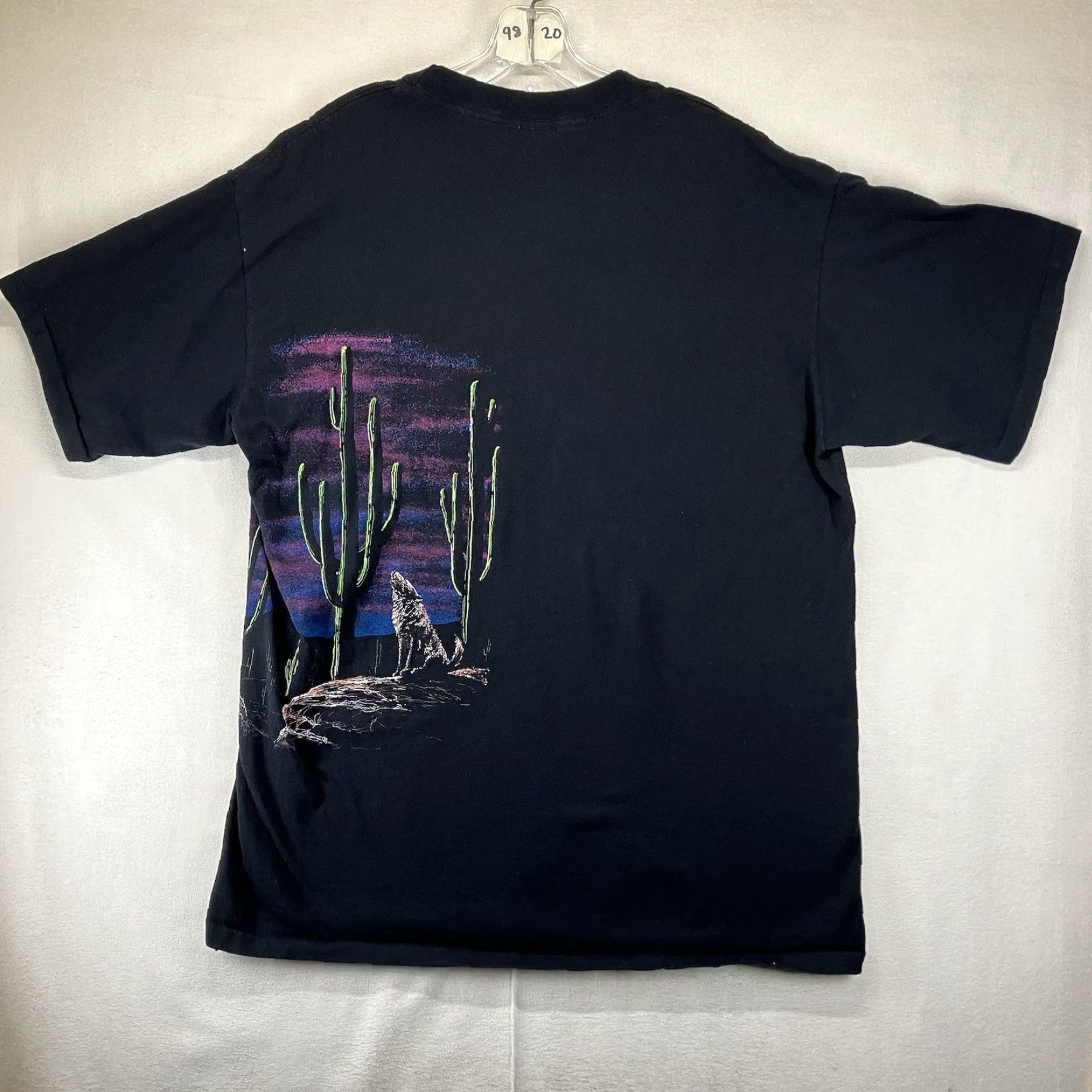 Elwood VINTAGE Hazelwood Shirt Mens XL Black Wolf Desert Moon Wrap Around Graphic Tee Size US XL / EU 56 / 4 - 2 Thumbnail