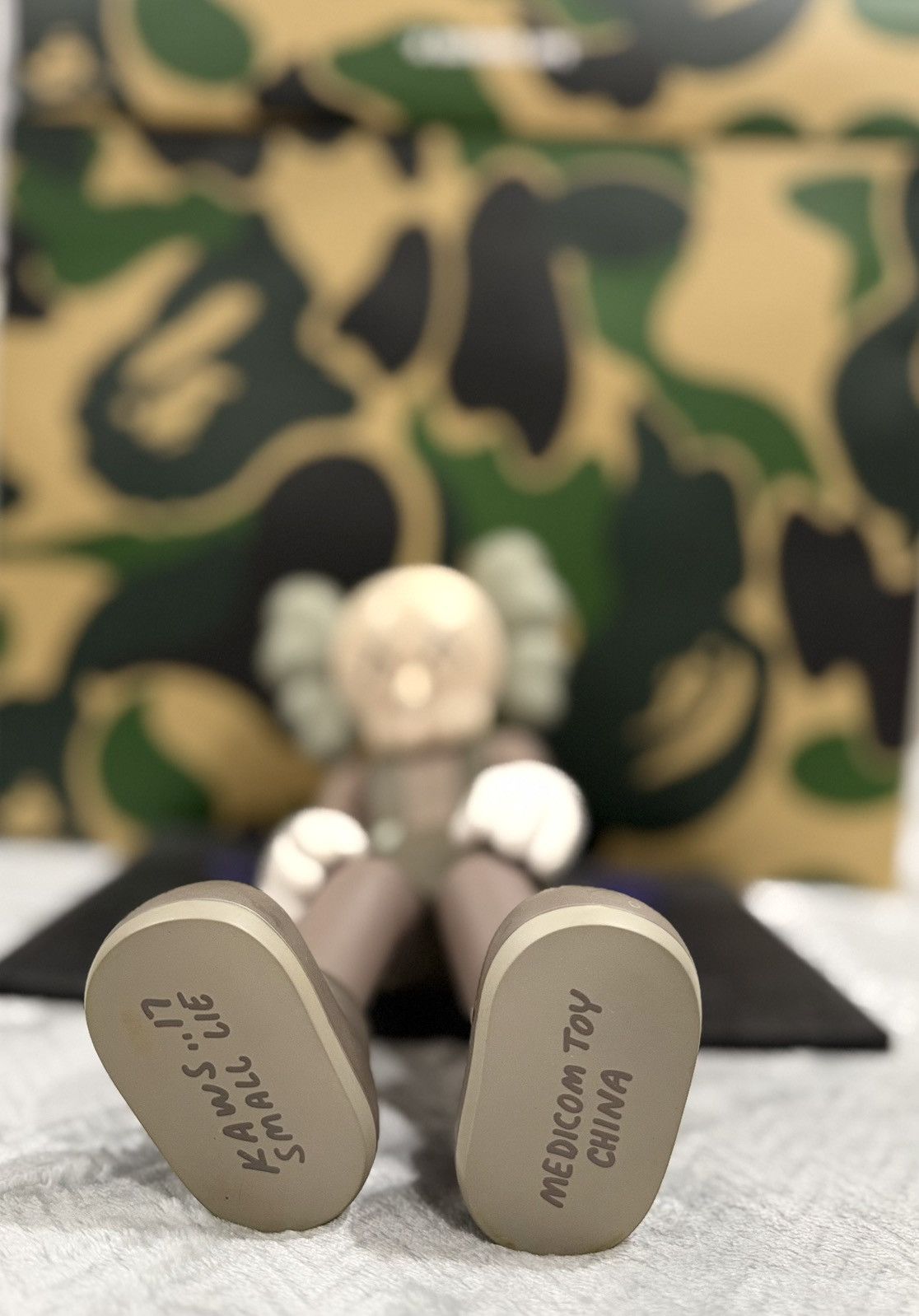 Kaws Kaws Small Lie Size ONE SIZE - 5 Thumbnail