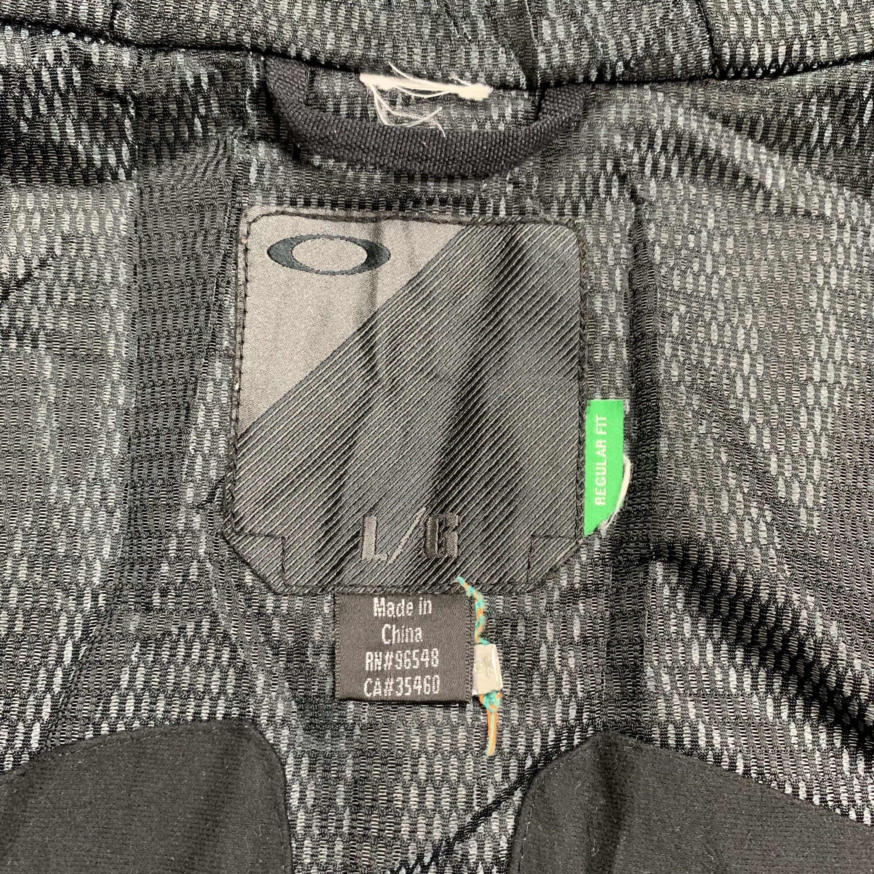 Oakley Vintage Oakley Tactical Jacket Gorpcore Software Size US L / EU 52-54 / 3 - 9 Thumbnail