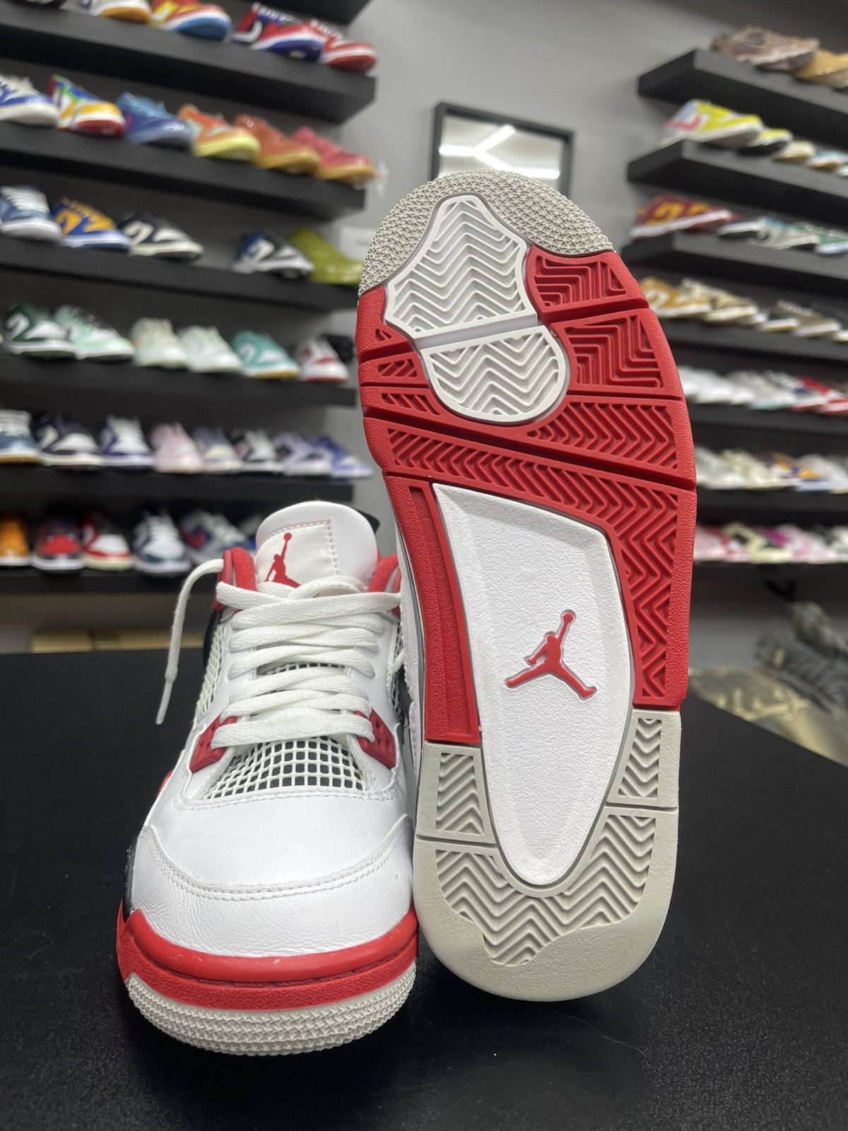 Jordan Brand Size 6y - Jordan 4 Fire Red White/Red Size US 6 / EU 39 - 9 Thumbnail