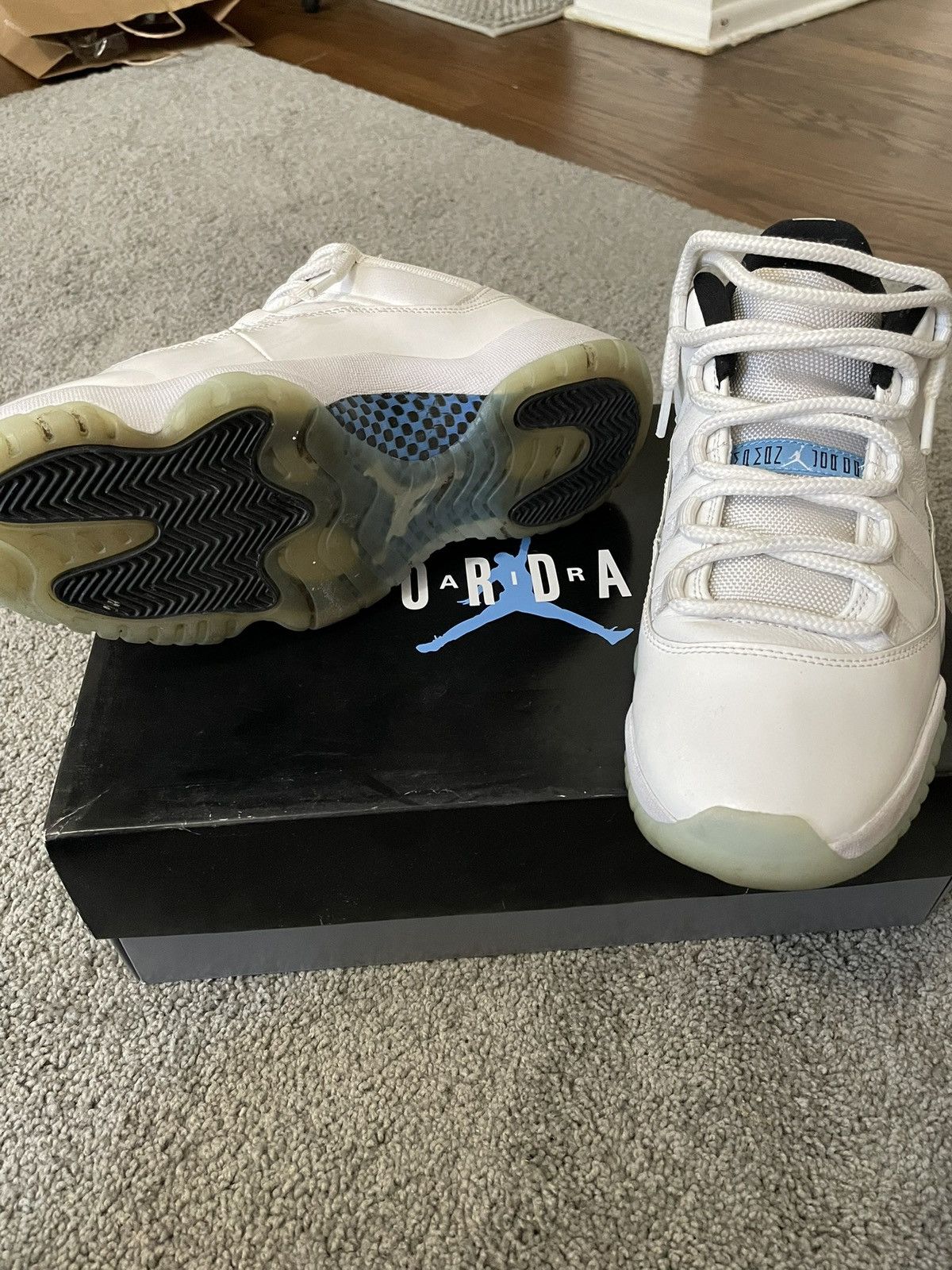 Jordan Brand Jordan 11 low legend blue Size US 9 / EU 42 - 3 Thumbnail