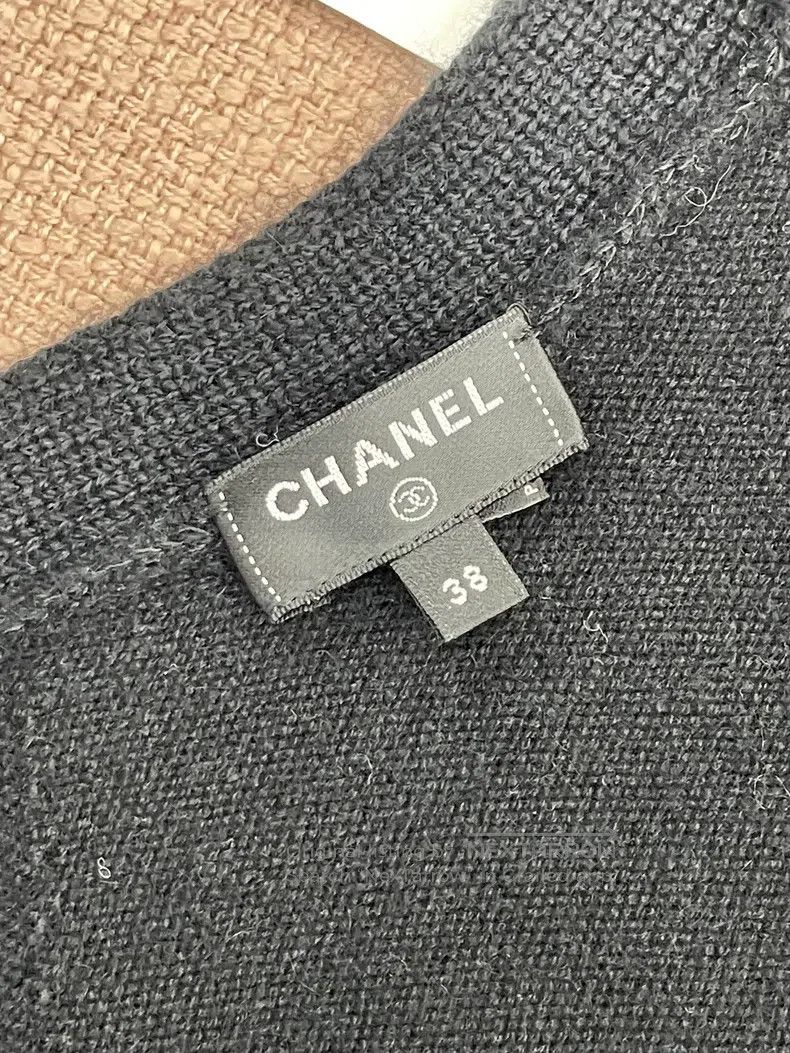 Chanel Chanel Black V-neck cashmere knitted dress Size XS / US 0-2 / IT 36-38 - 4 Thumbnail