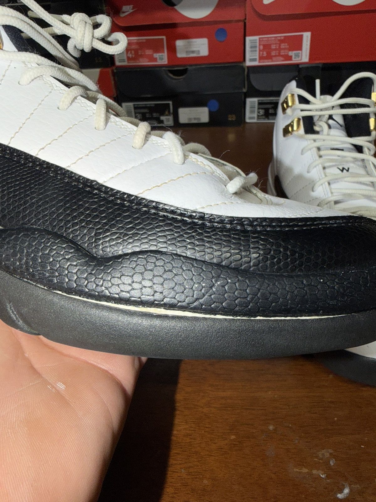 Nike Air Jordan 12 Retro GS Taxi 2013 size 6Y Size US 6 / EU 39 - 8 Thumbnail