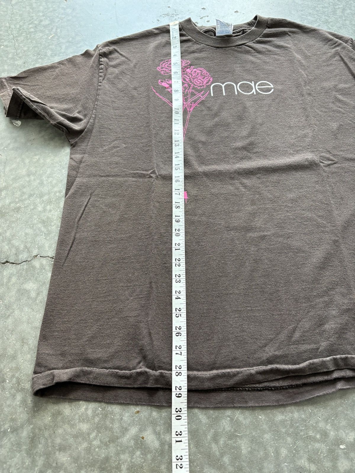 Vintage Vintage Y2K Mae Band Tee Size US XL / EU 56 / 4 - 9 Thumbnail