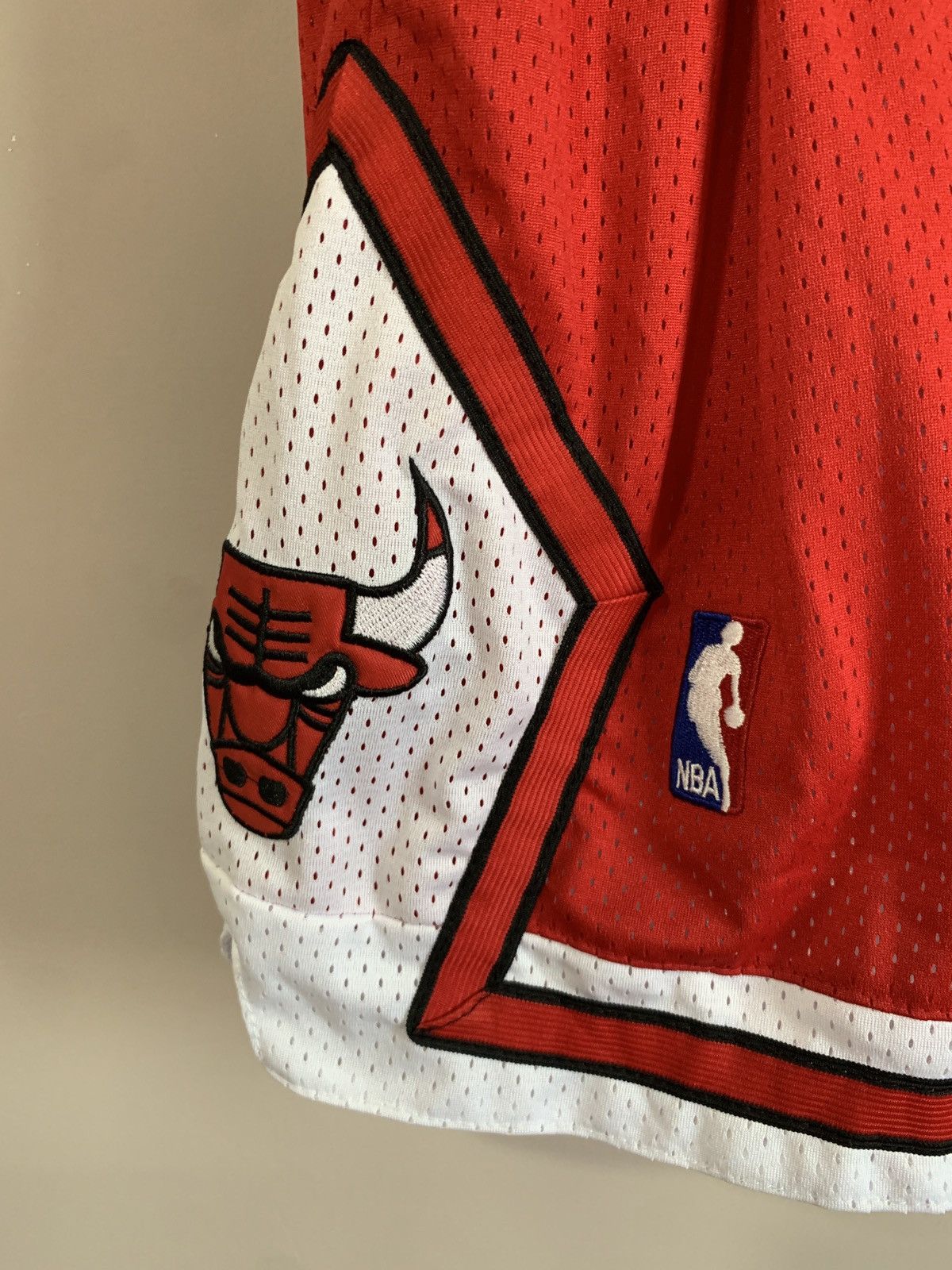 NBA Chicago Bulls Training Basketball Shorts NBA Size L Size US 36 / EU 52 - 3 Thumbnail