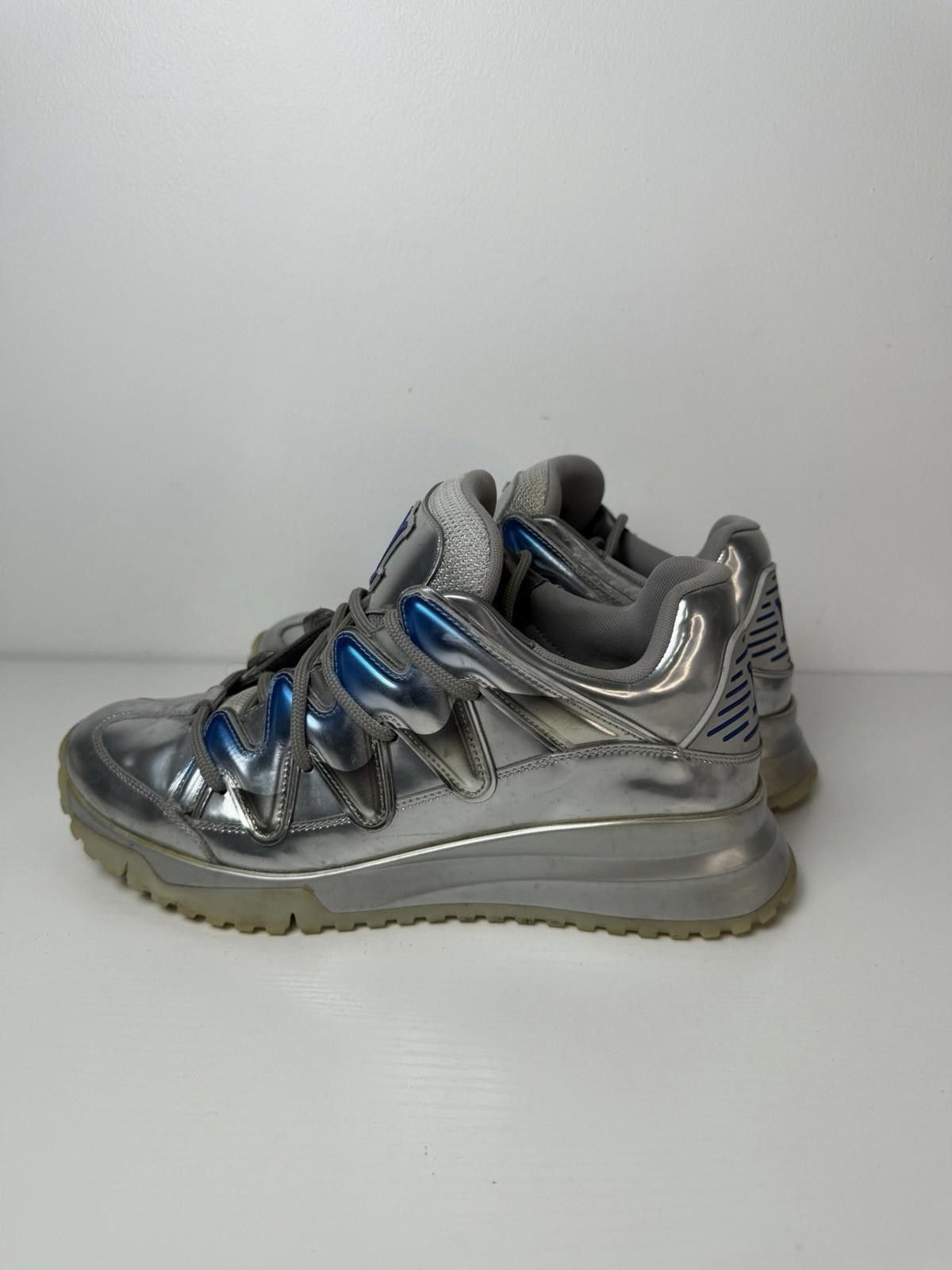 Louis Vuitton Louis Vuitton Zig Zag Sneaker Silver Blue SZ 7 LV (US 9) Size US 9 / EU 42 - 3 Thumbnail