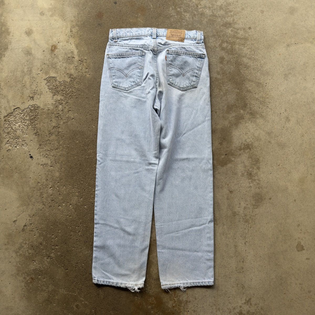 Vintage Levi's 560 Thrashed Faded Distressed Jeans ERD Grunge Size US 29 - 2 Thumbnail