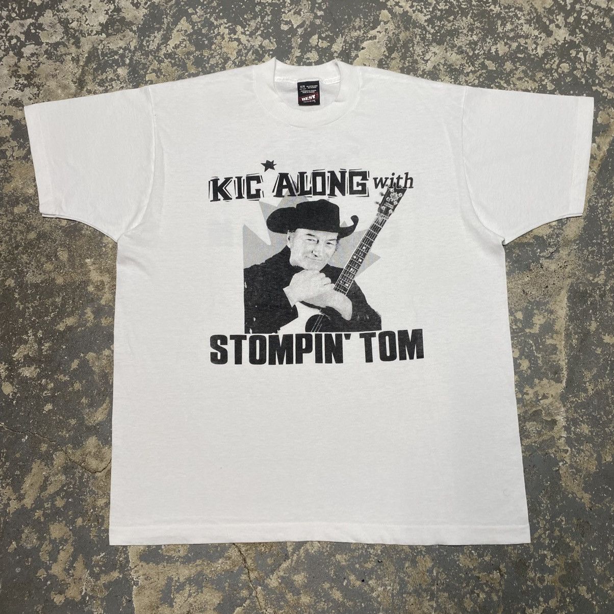 Band Tees Vintage Kic Along With Stompin Tom Connors Keep It Canadian Size US XL / EU 56 / 4 - 1 Thumbnail